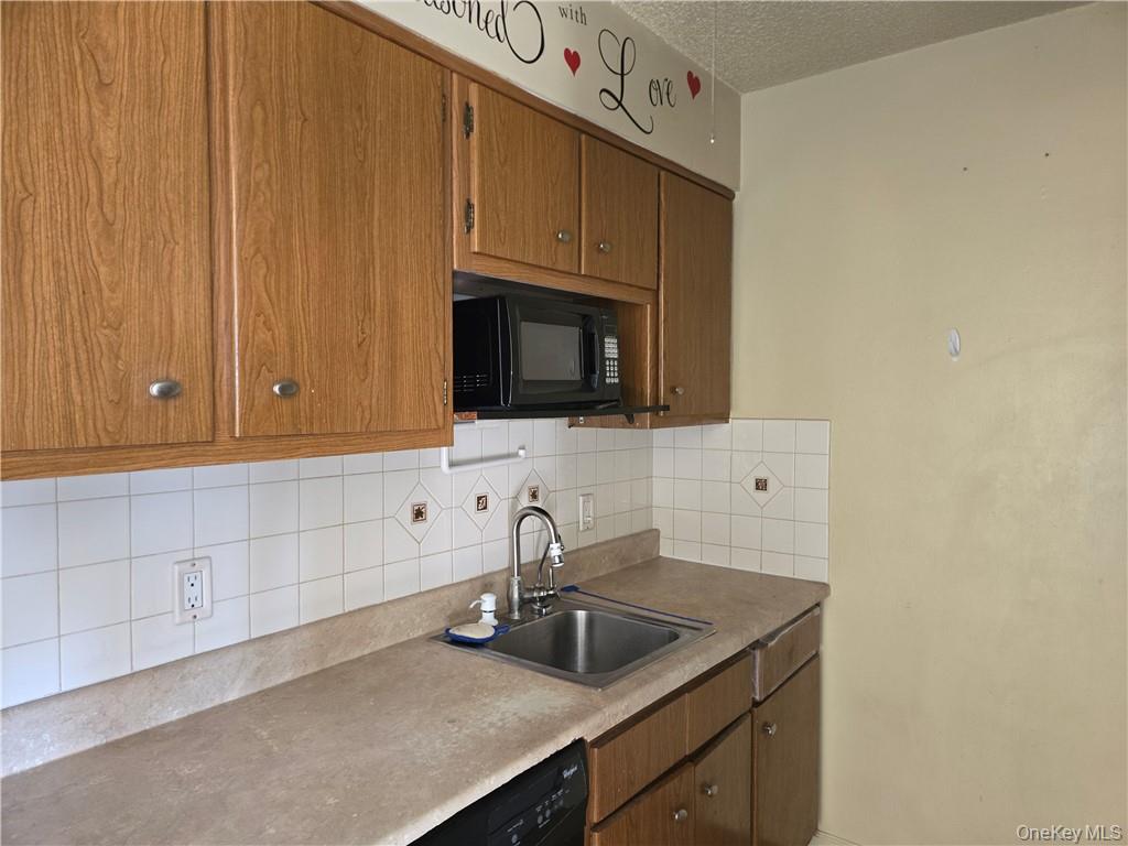 #5 photo, 44 Inwood Road, Middletown , NY 10941