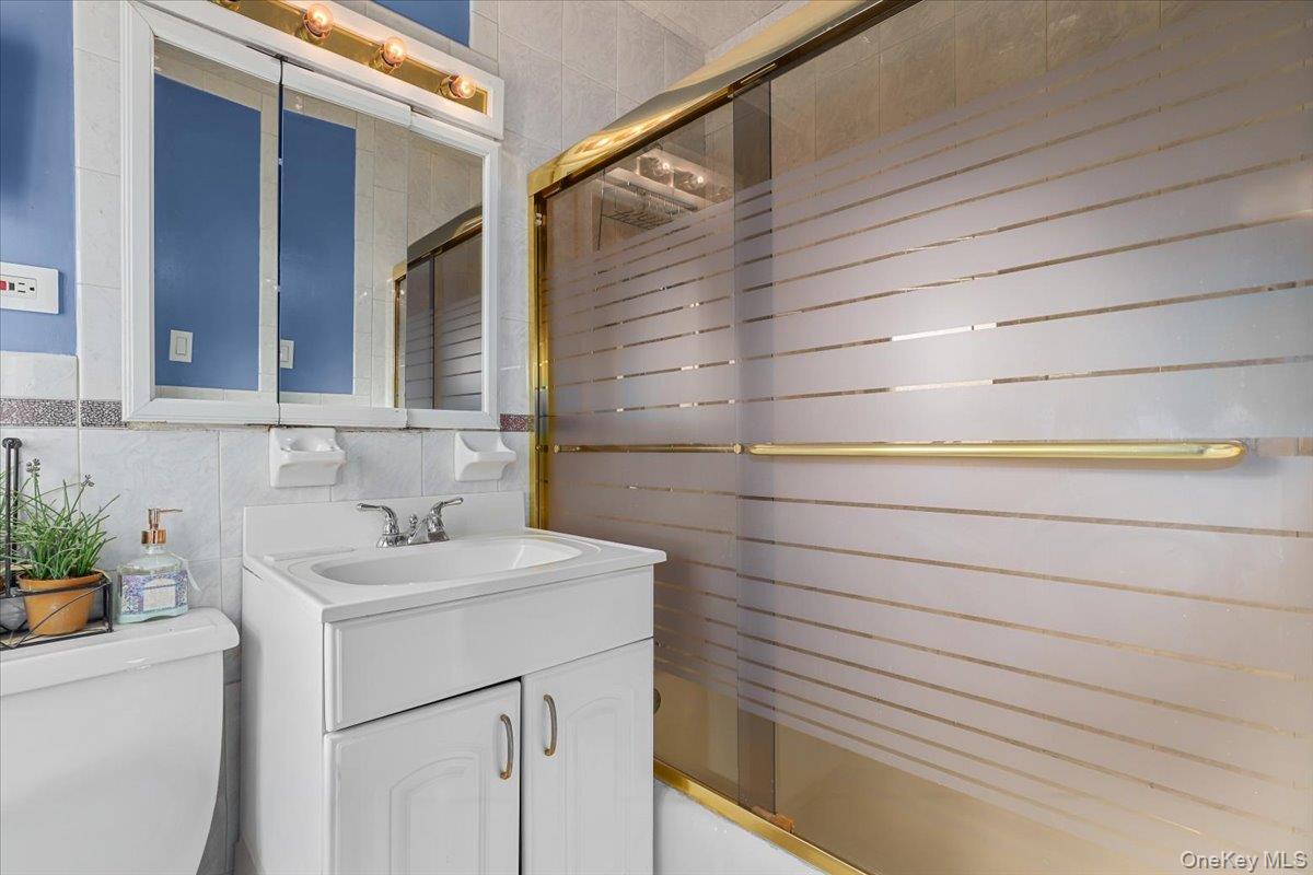 #13 photo, 200 Diplomat Drive, Mount Kisco , NY 10549