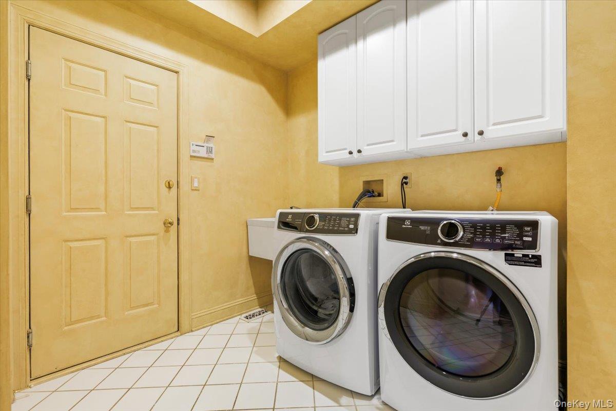 #15 photo, 51 Club Pointe Drive, White Plains , NY 10605