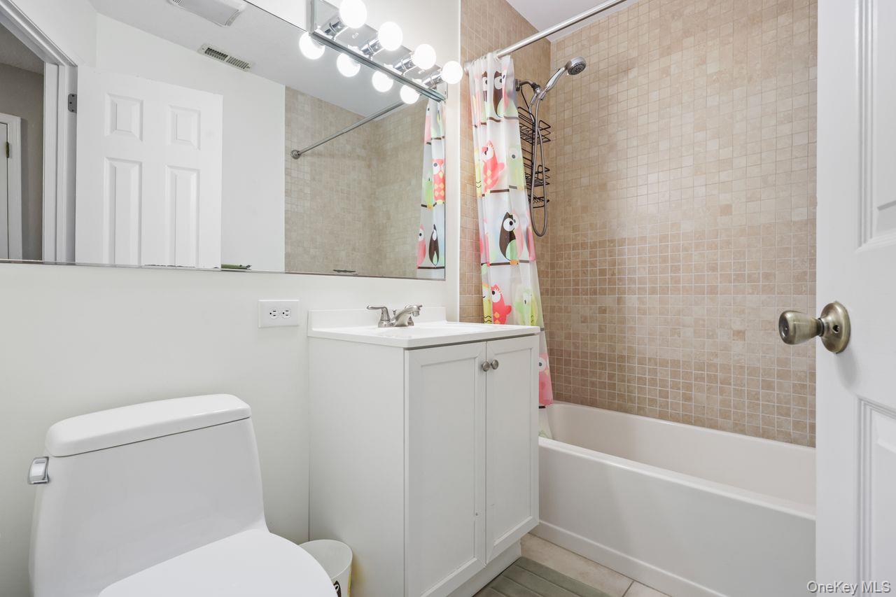 #17 photo, 202 Great Lawn Court, Brewster , NY 10509