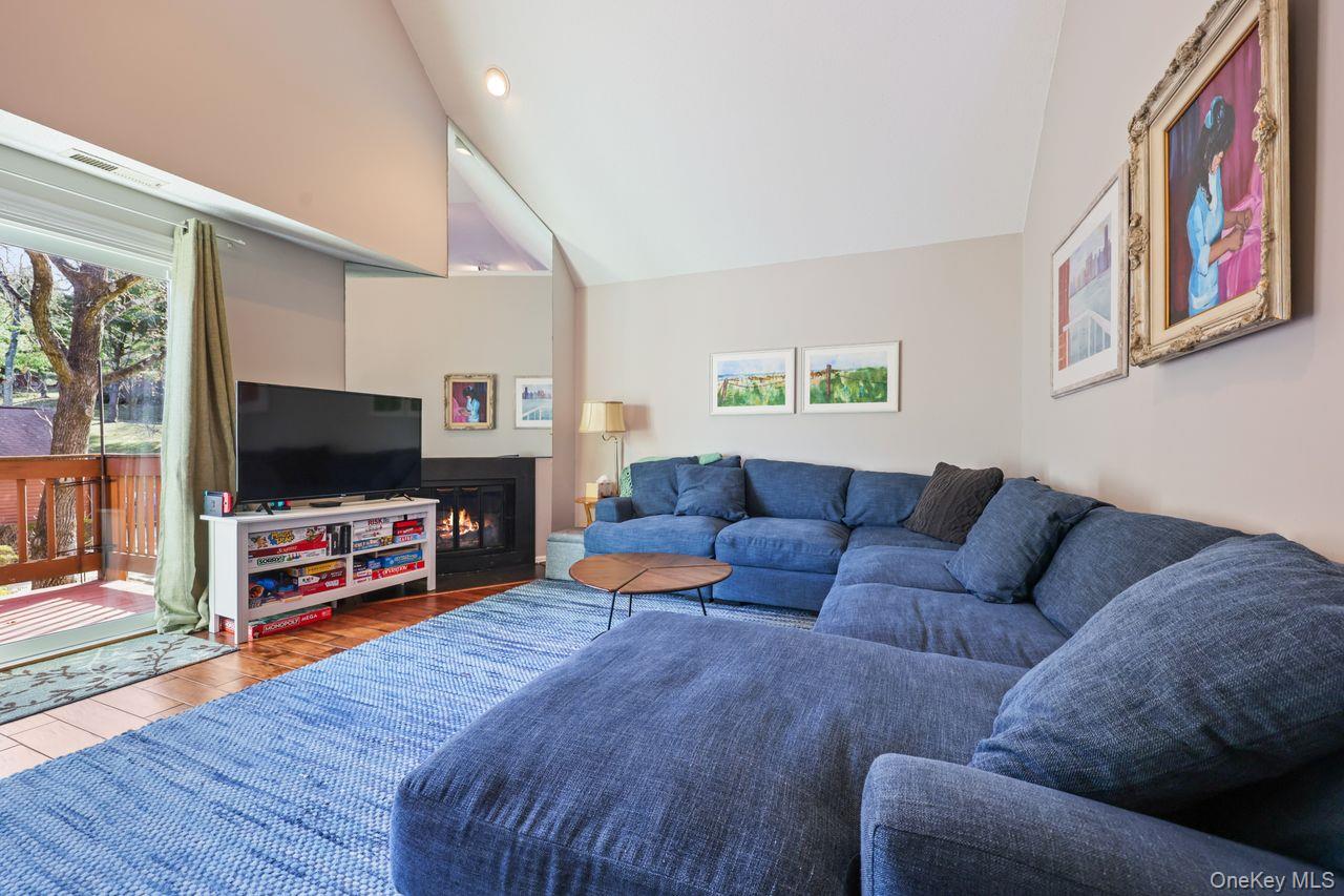 #3 photo, 202 Great Lawn Court, Brewster , NY 10509