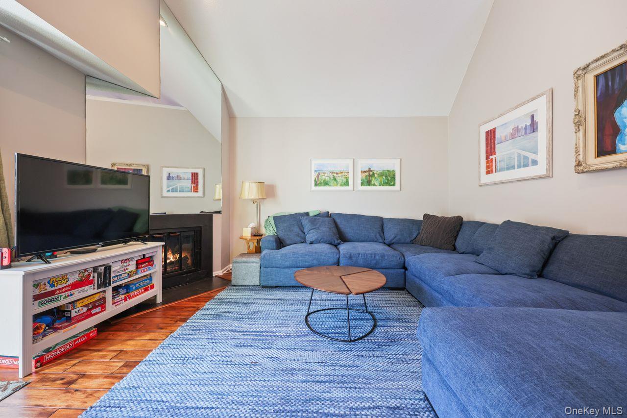 #4 photo, 202 Great Lawn Court, Brewster , NY 10509