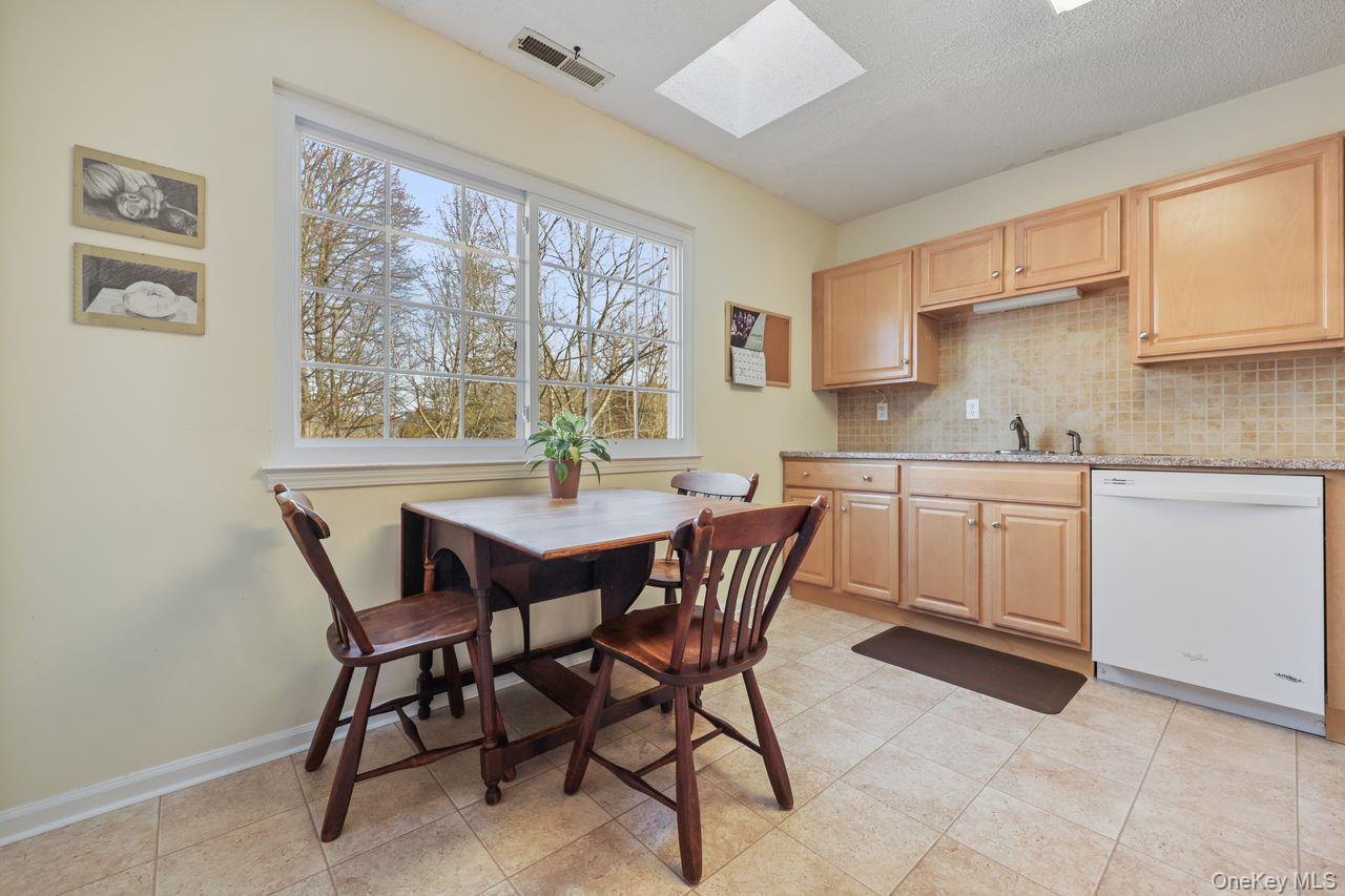 #8 photo, 202 Great Lawn Court, Brewster , NY 10509