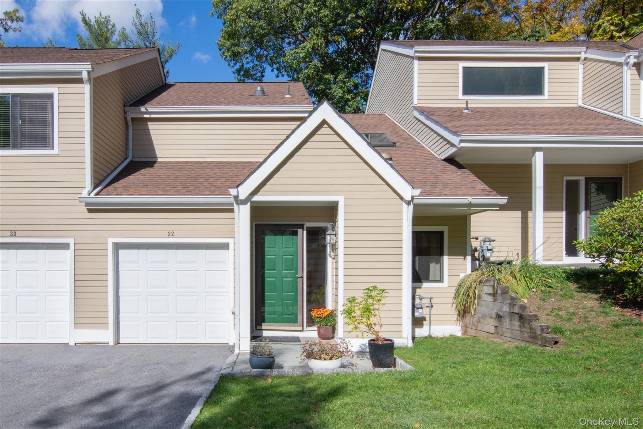 #1 photo, 32 Westwood Close, Irvington , NY 10533