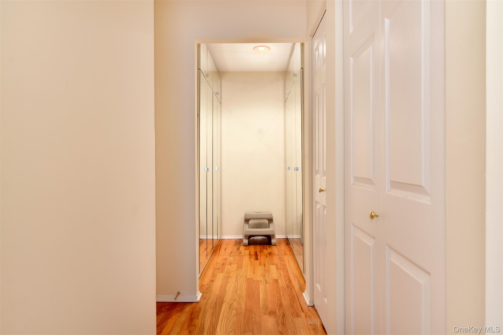 #10 photo, 32 Westwood Close, Irvington , NY 10533