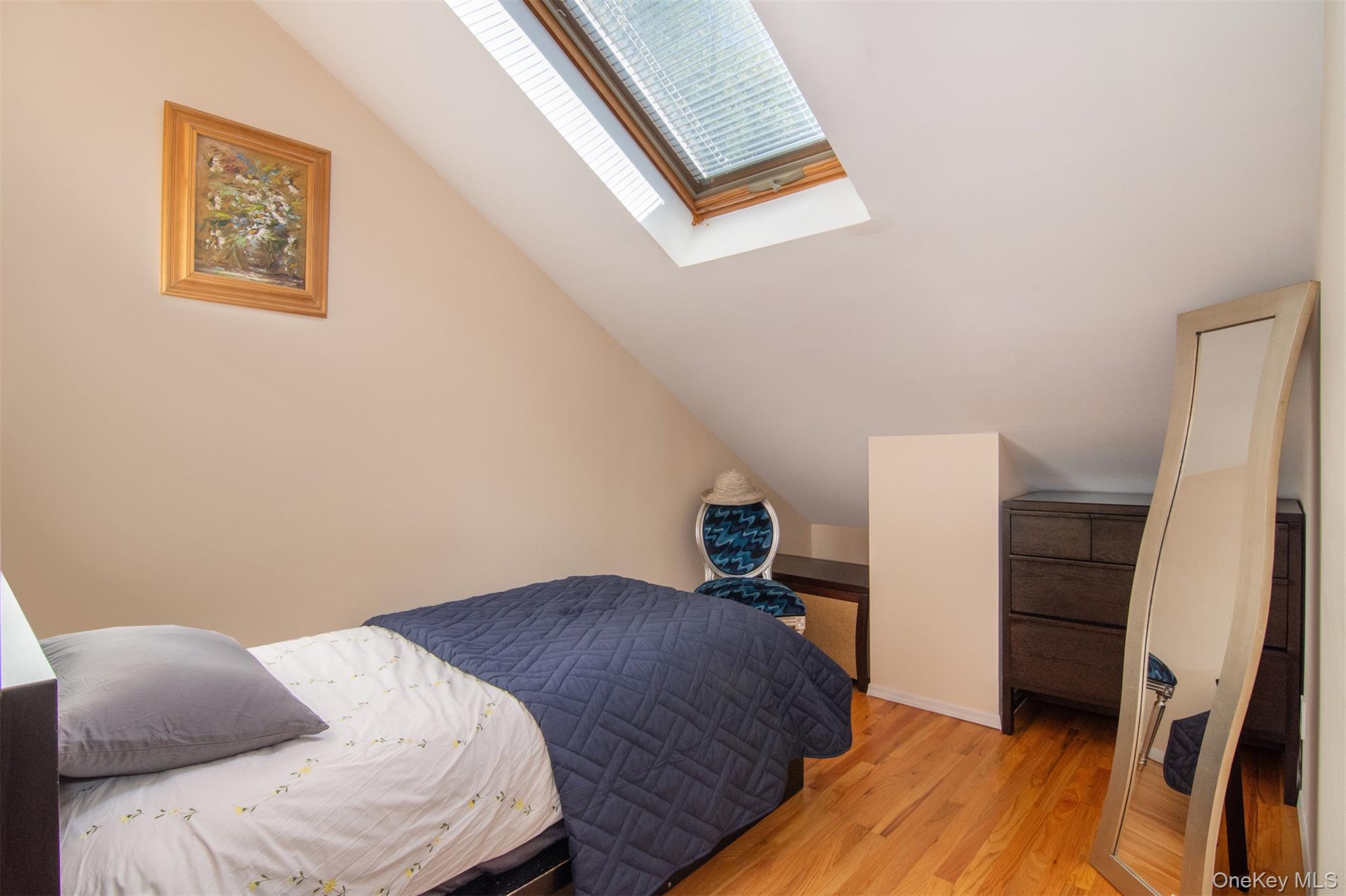 #13 photo, 32 Westwood Close, Irvington , NY 10533