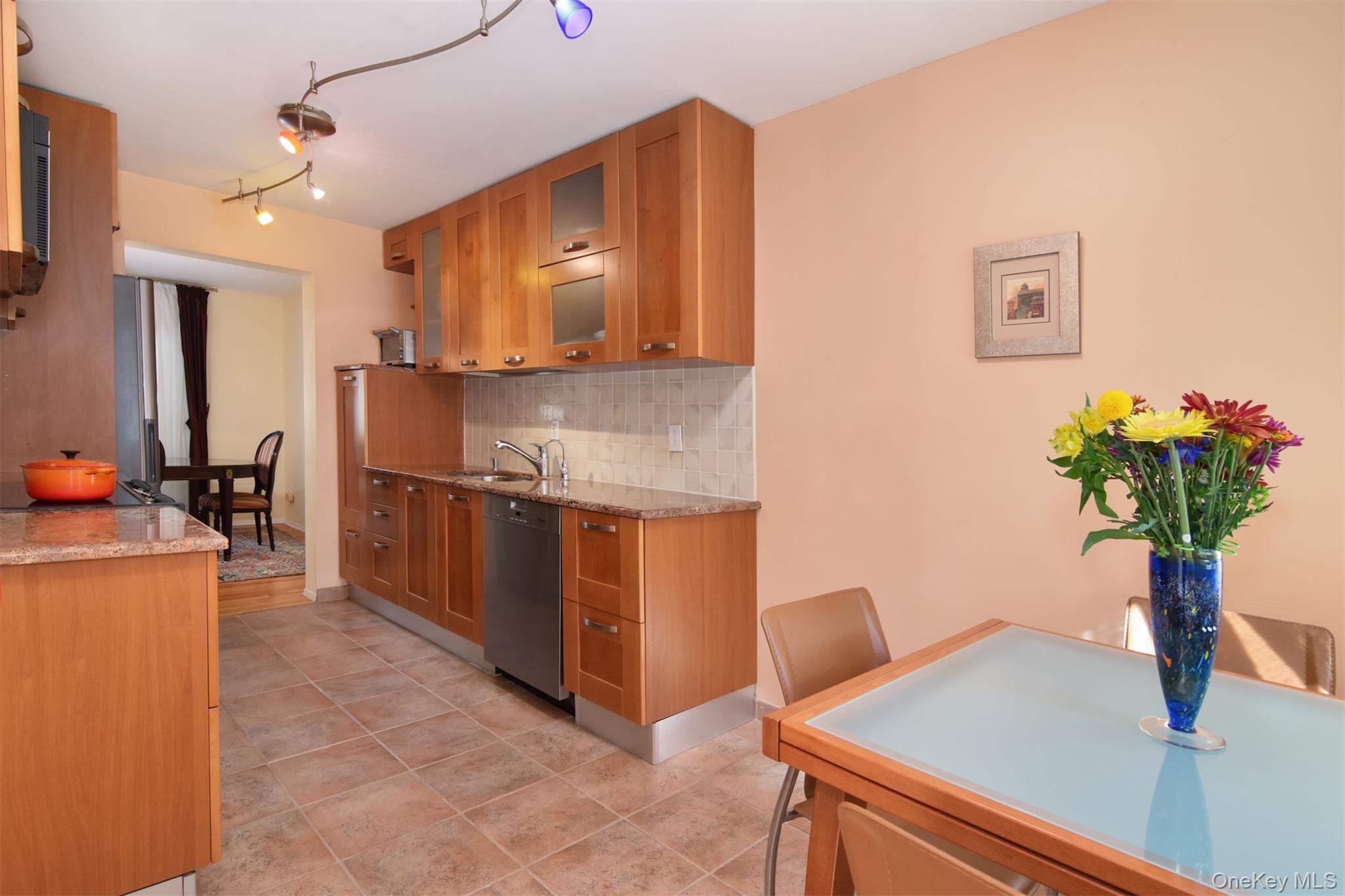 #2 photo, 32 Westwood Close, Irvington , NY 10533