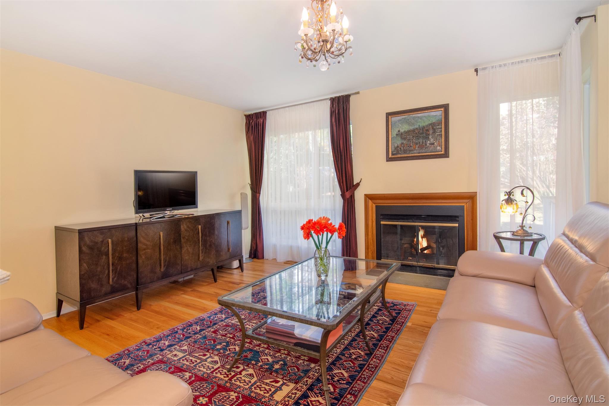 #4 photo, 32 Westwood Close, Irvington , NY 10533