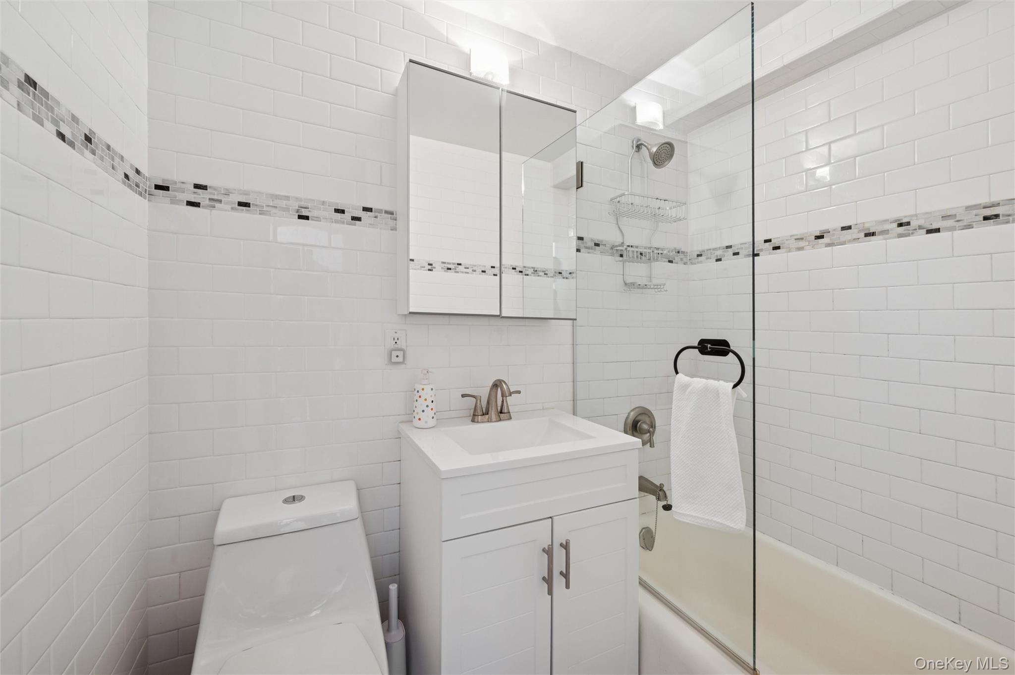 #16 photo, 2575 Palisade Avenue, Bronx , NY 10463