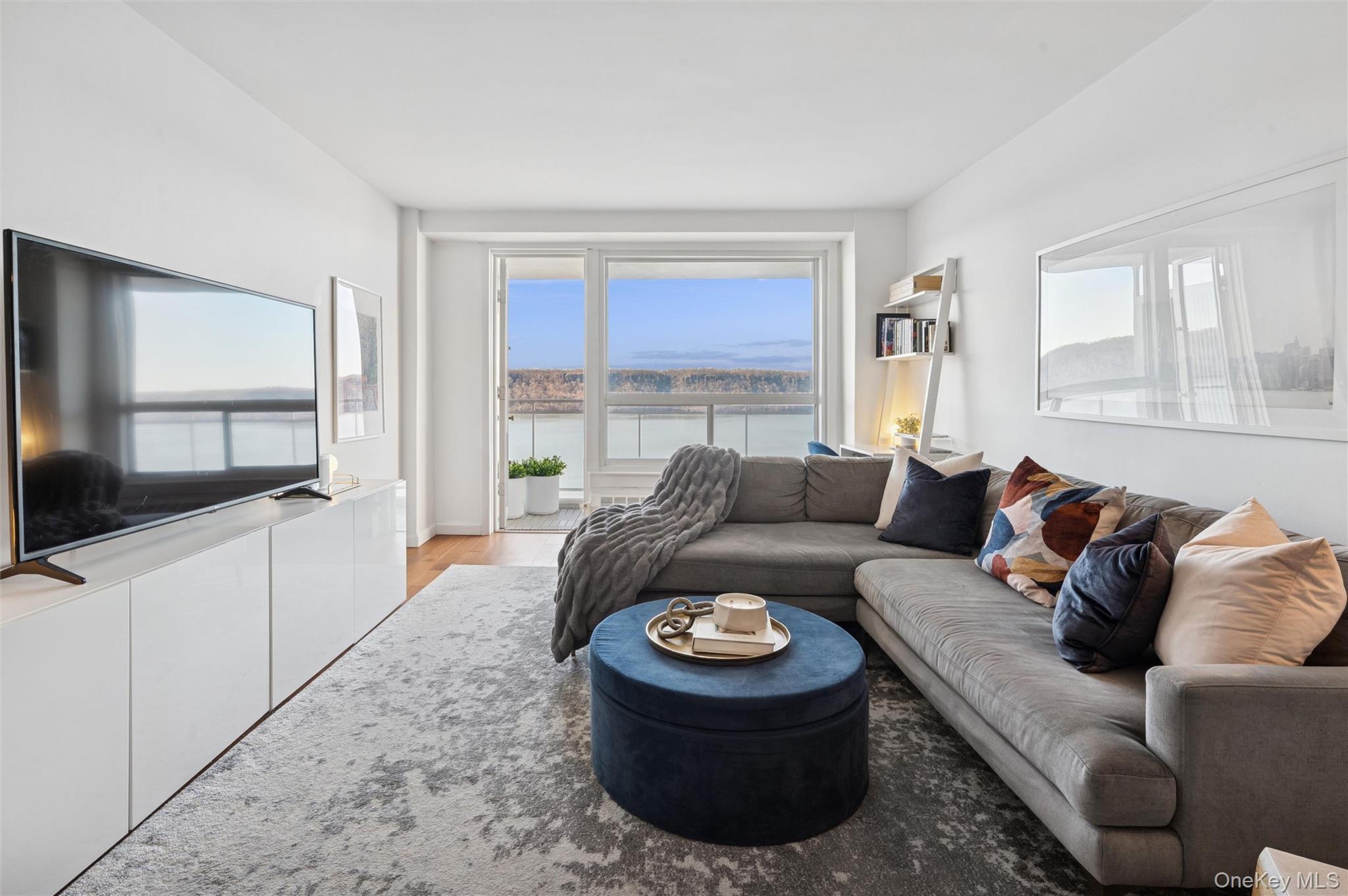 #6 photo, 2575 Palisade Avenue, Bronx , NY 10463