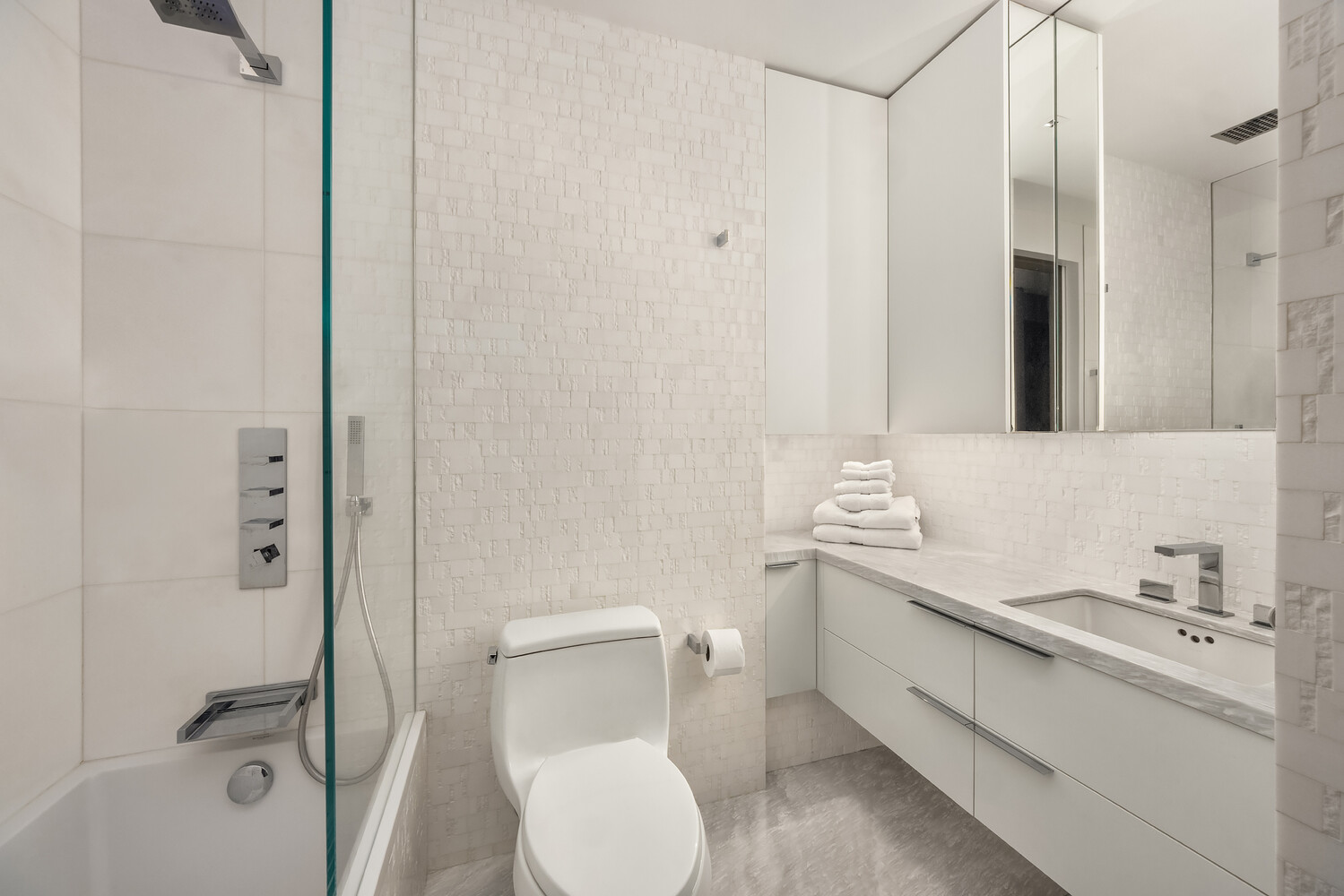 #15 photo, 200 E 69TH Street, मैनहटन Lenox Hill , NY 10021