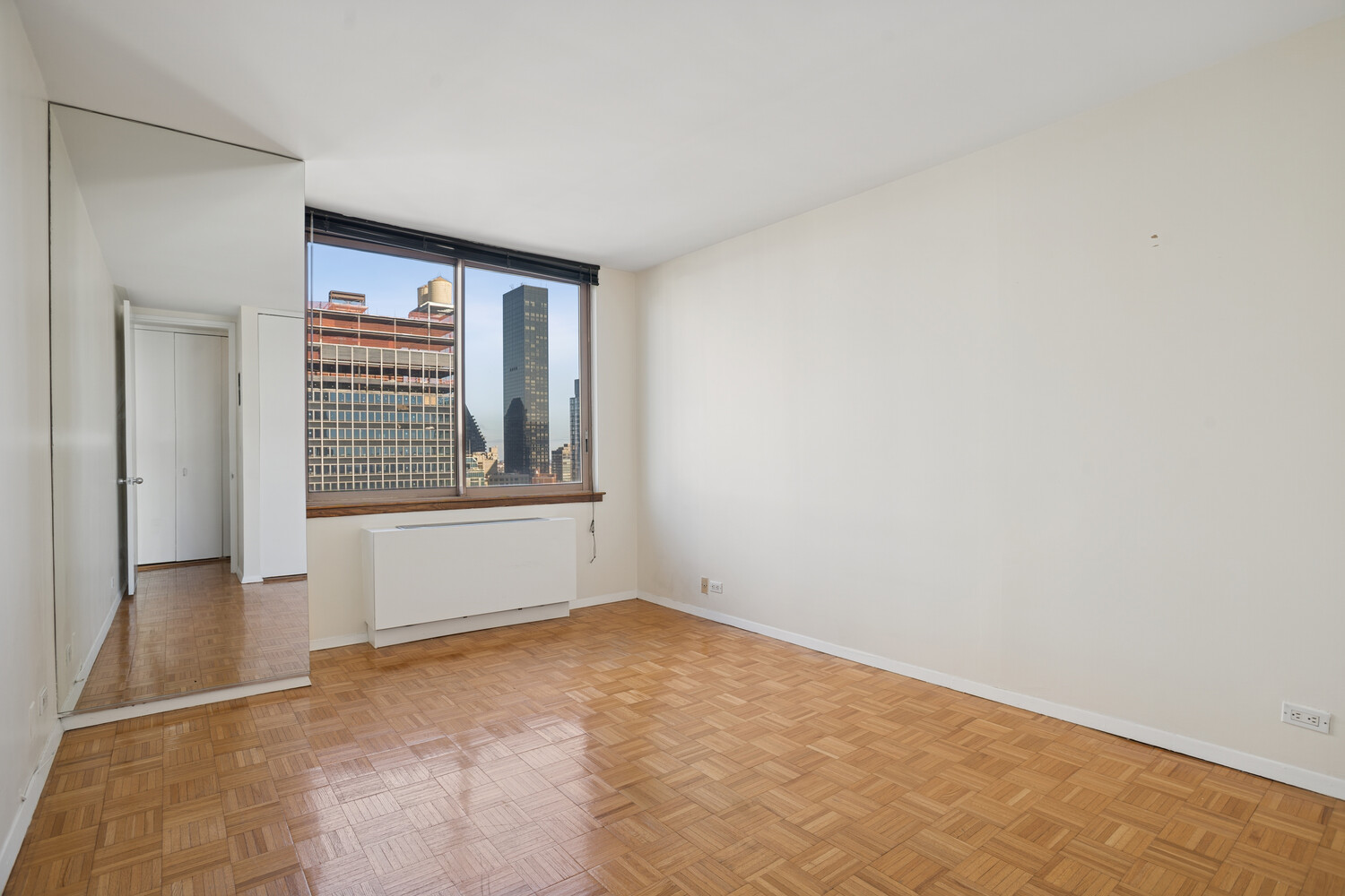 #10 photo, 235 E 40TH Street, Murray Hill , NY 10016