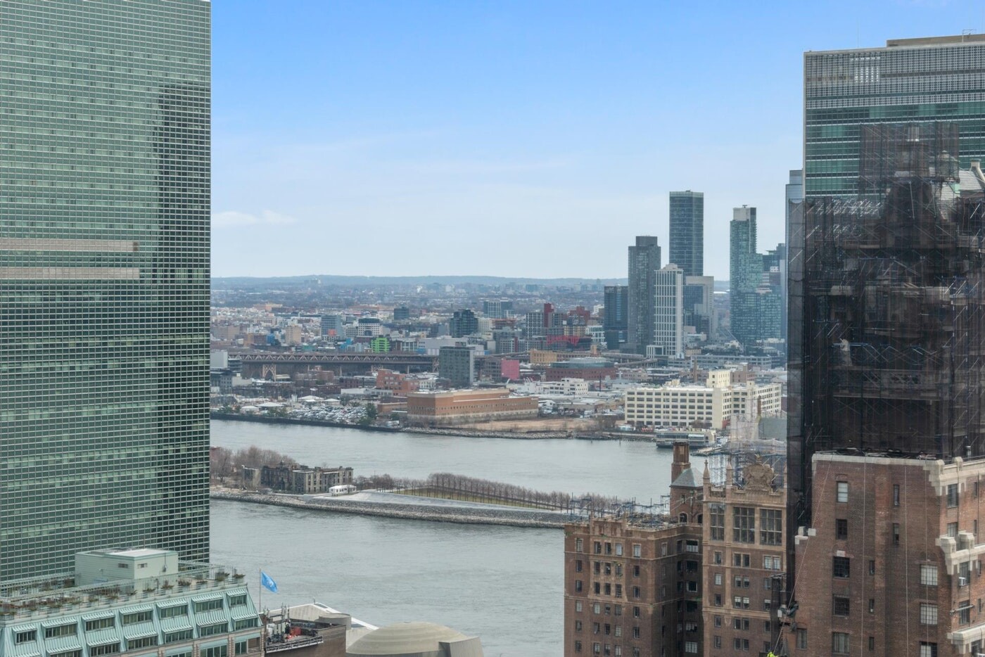 #7 photo, 235 E 40TH Street, Murray Hill , NY 10016