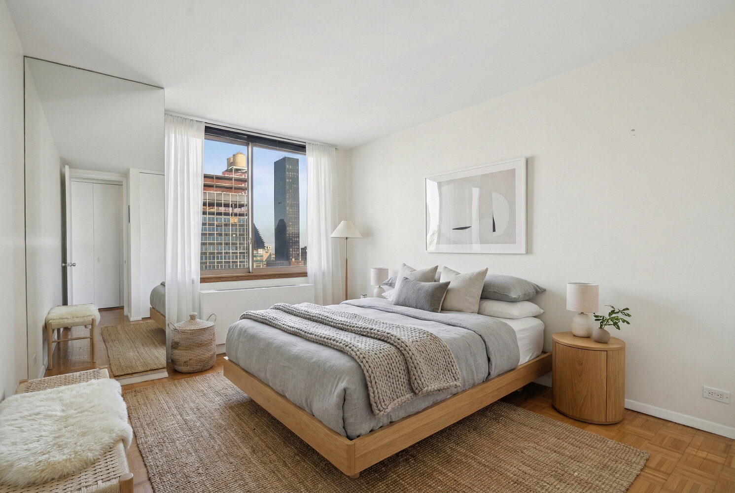 #8 photo, 235 E 40TH Street, Murray Hill , NY 10016