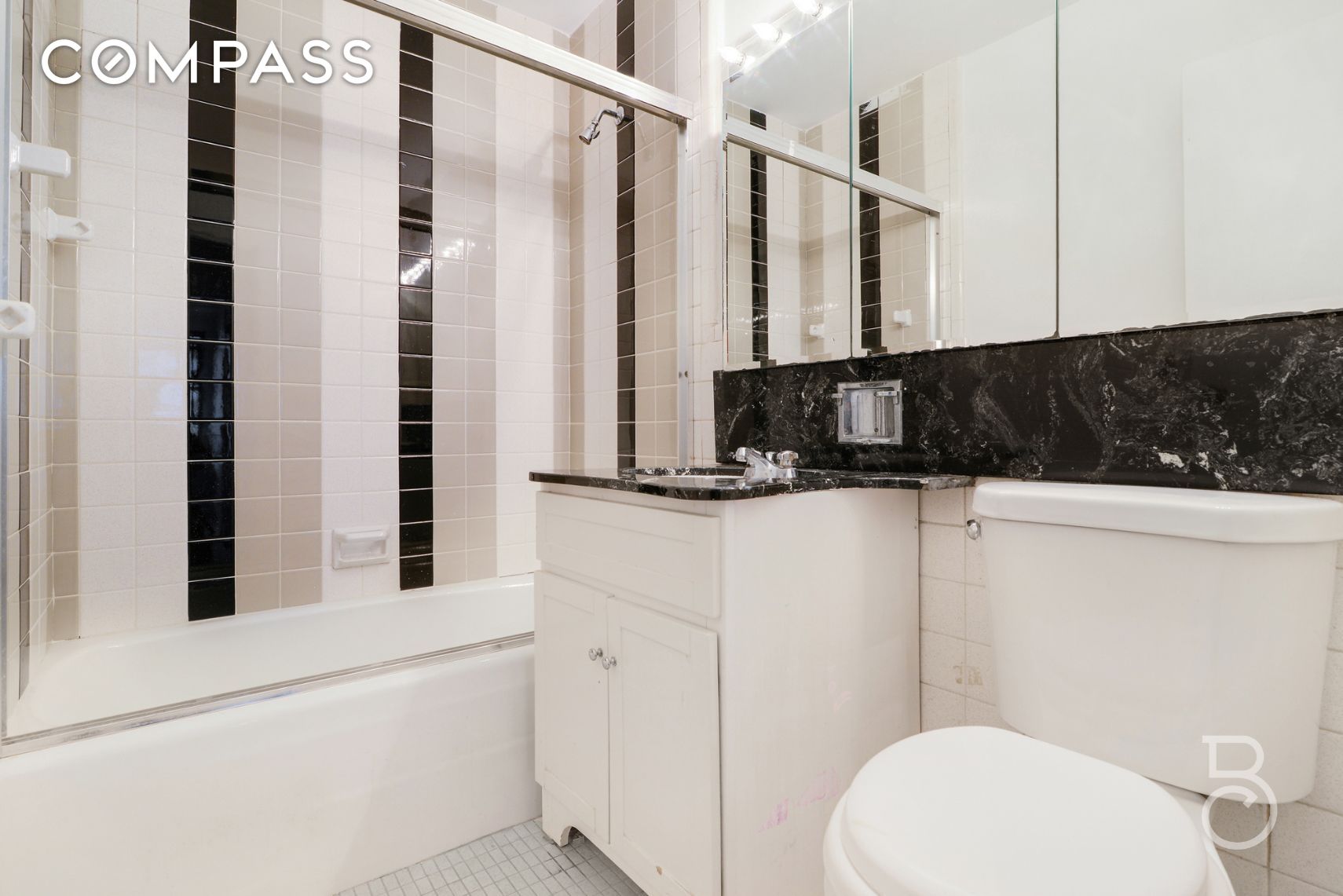 #11 photo, 18-05 215th Street, Bay Terrace , NY 11360