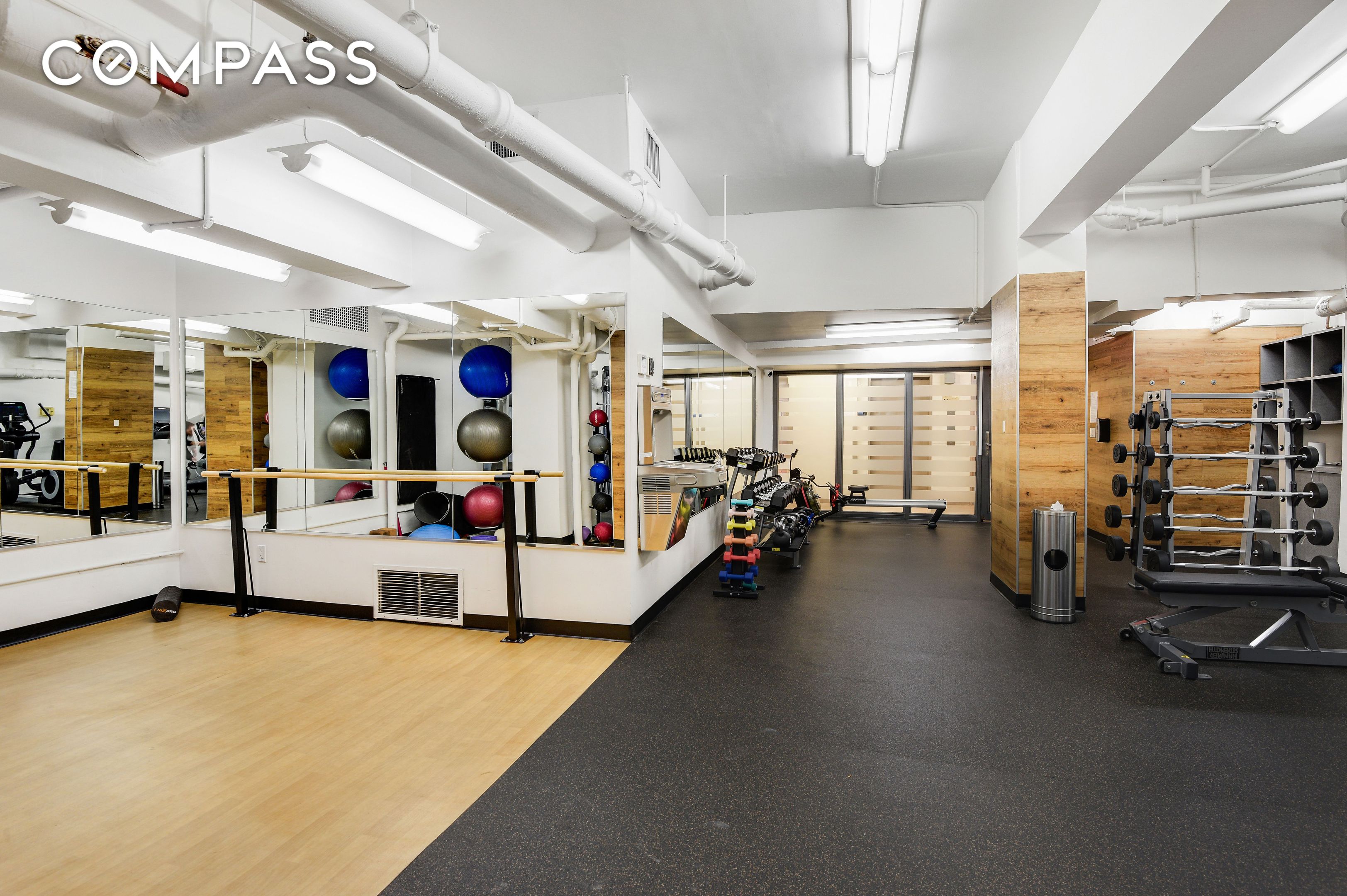 #20 photo, 200 Central Park S, Central Park South , NY 10019