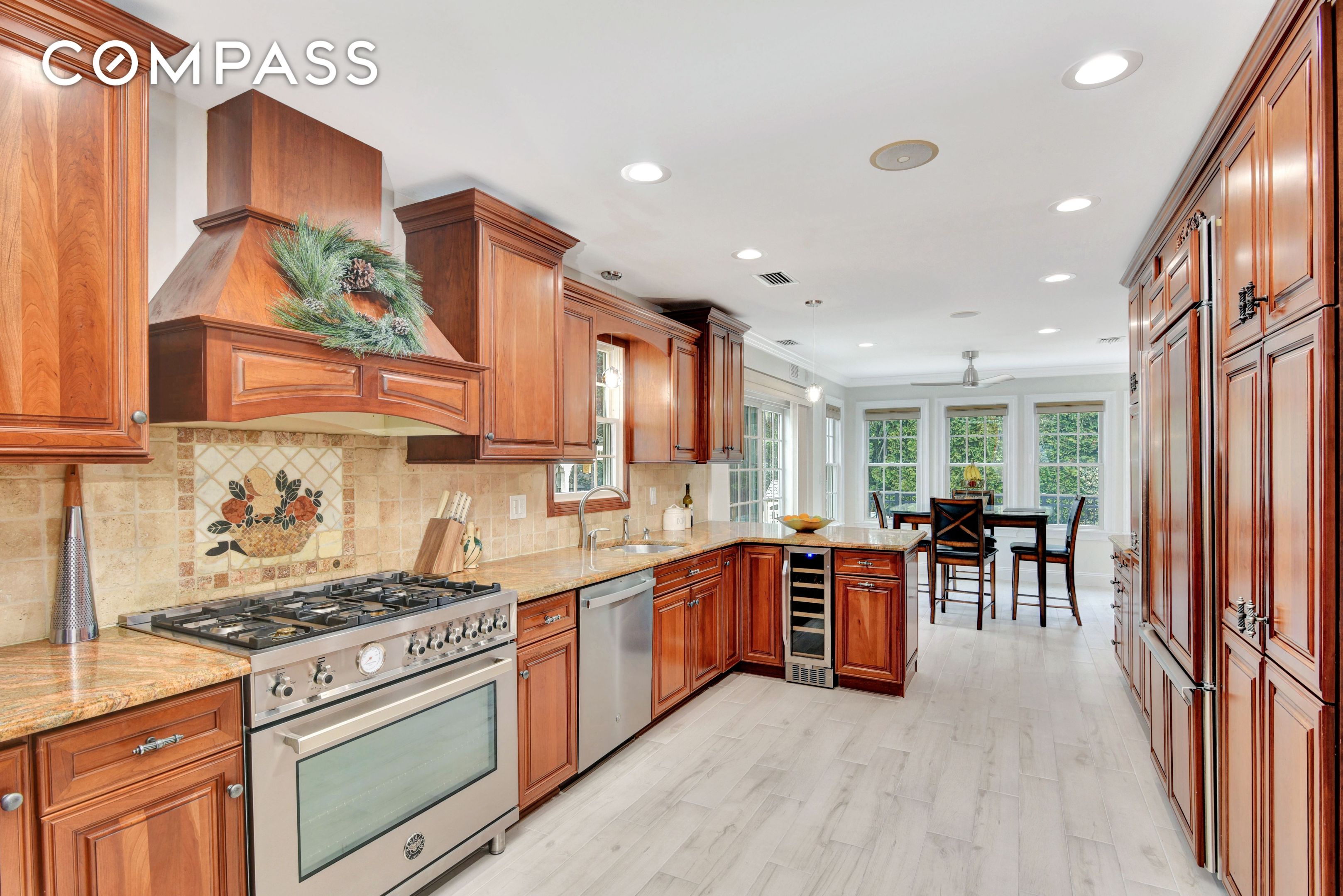 #12 photo, 215 Lawrence Avenue, New York City , NY 10310