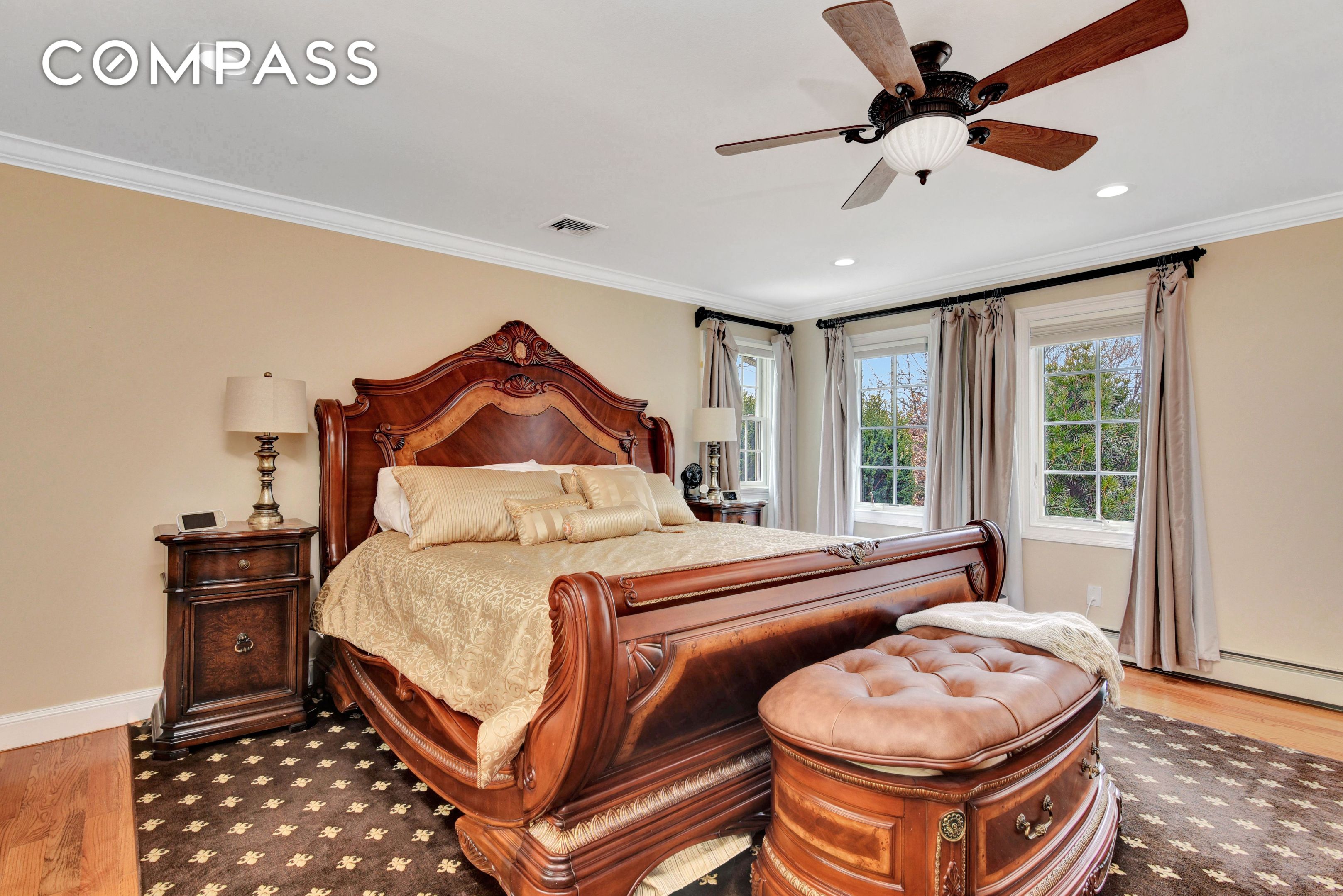 #20 photo, 215 Lawrence Avenue, New York City , NY 10310