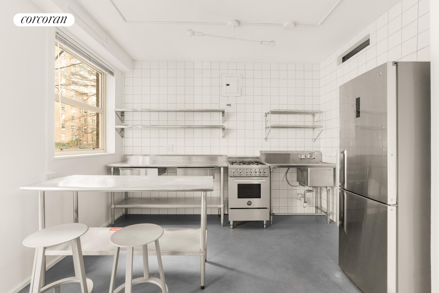 #4 photo, 80 LA SALLE Street, मैनहटन Morningside Heights , NY 10027