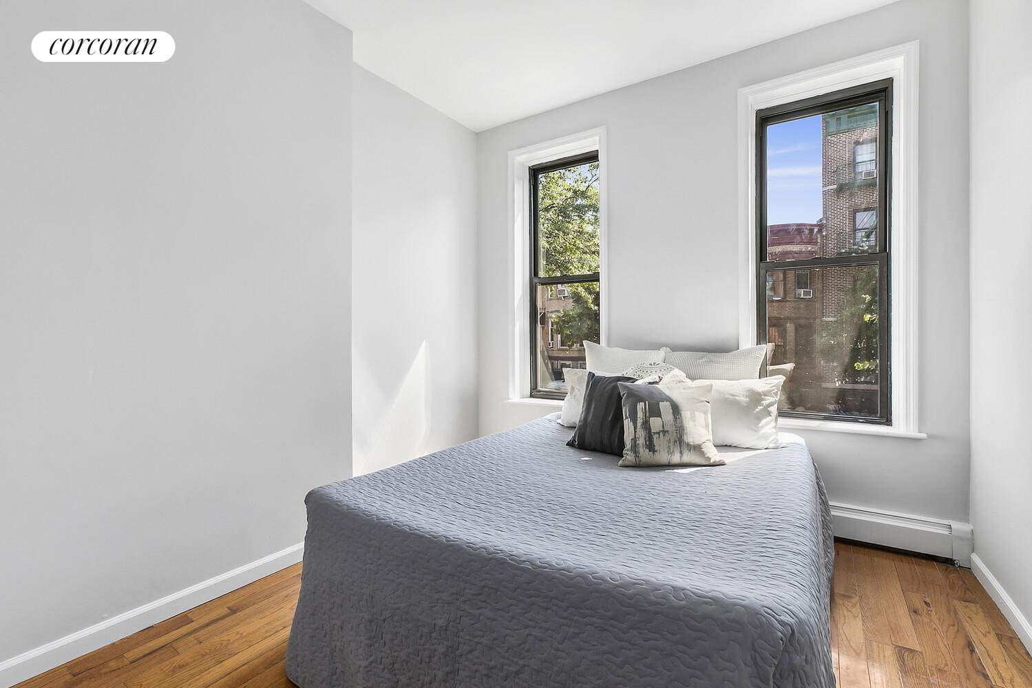 #4 photo, Brooklyn, ब्रुकलीन Sunset Park , NY 11232