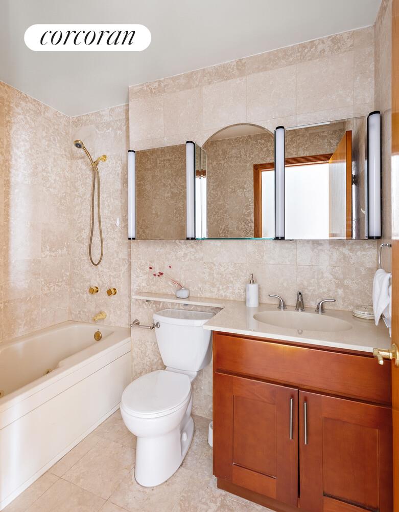 #8 photo, 115 96TH Street, ब्रुकलीन Fort Hamilton , NY 11209