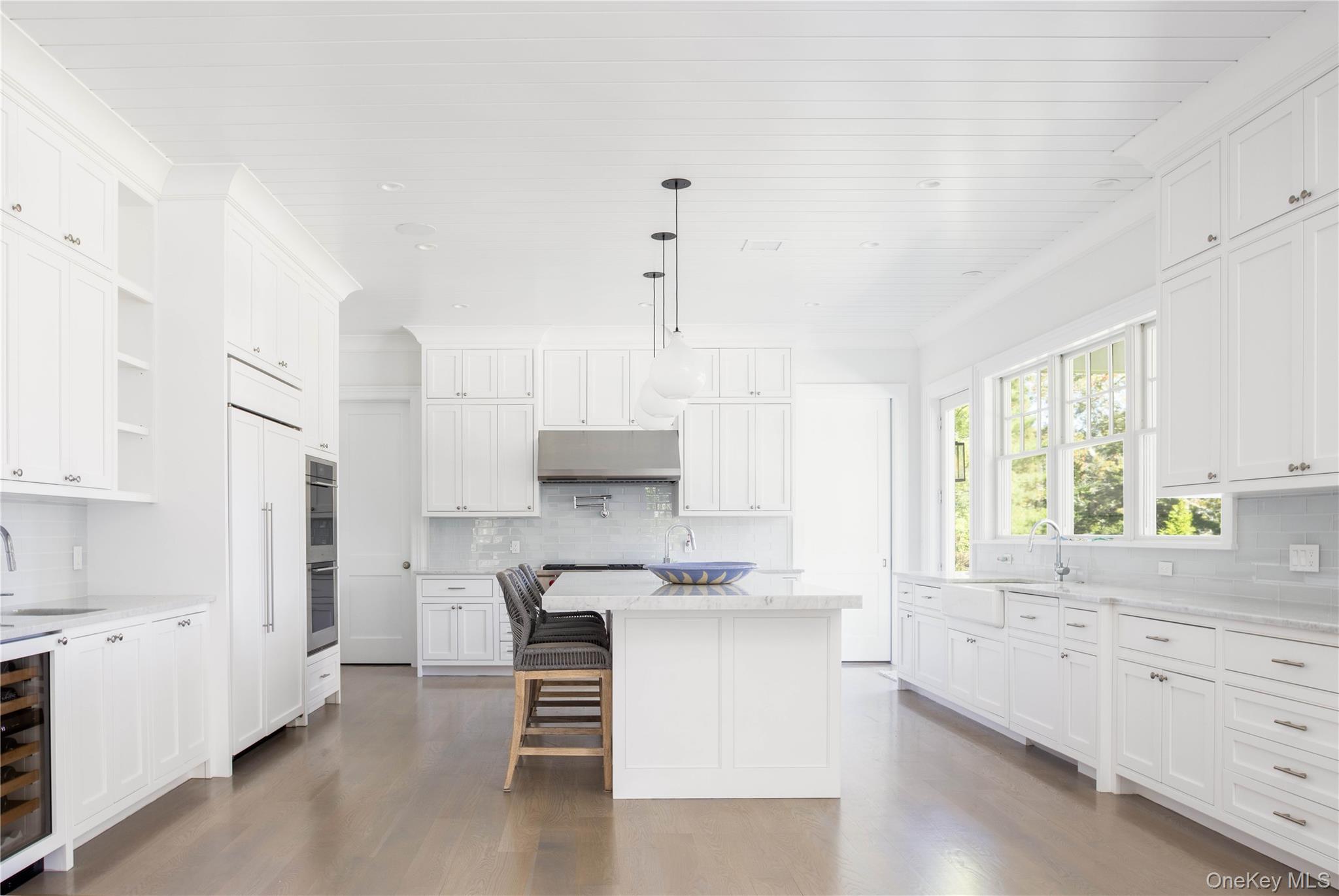 #10 photo, 100 Griffing Avenue, מחוז סאפוק Westhampton Beach , NY 11978