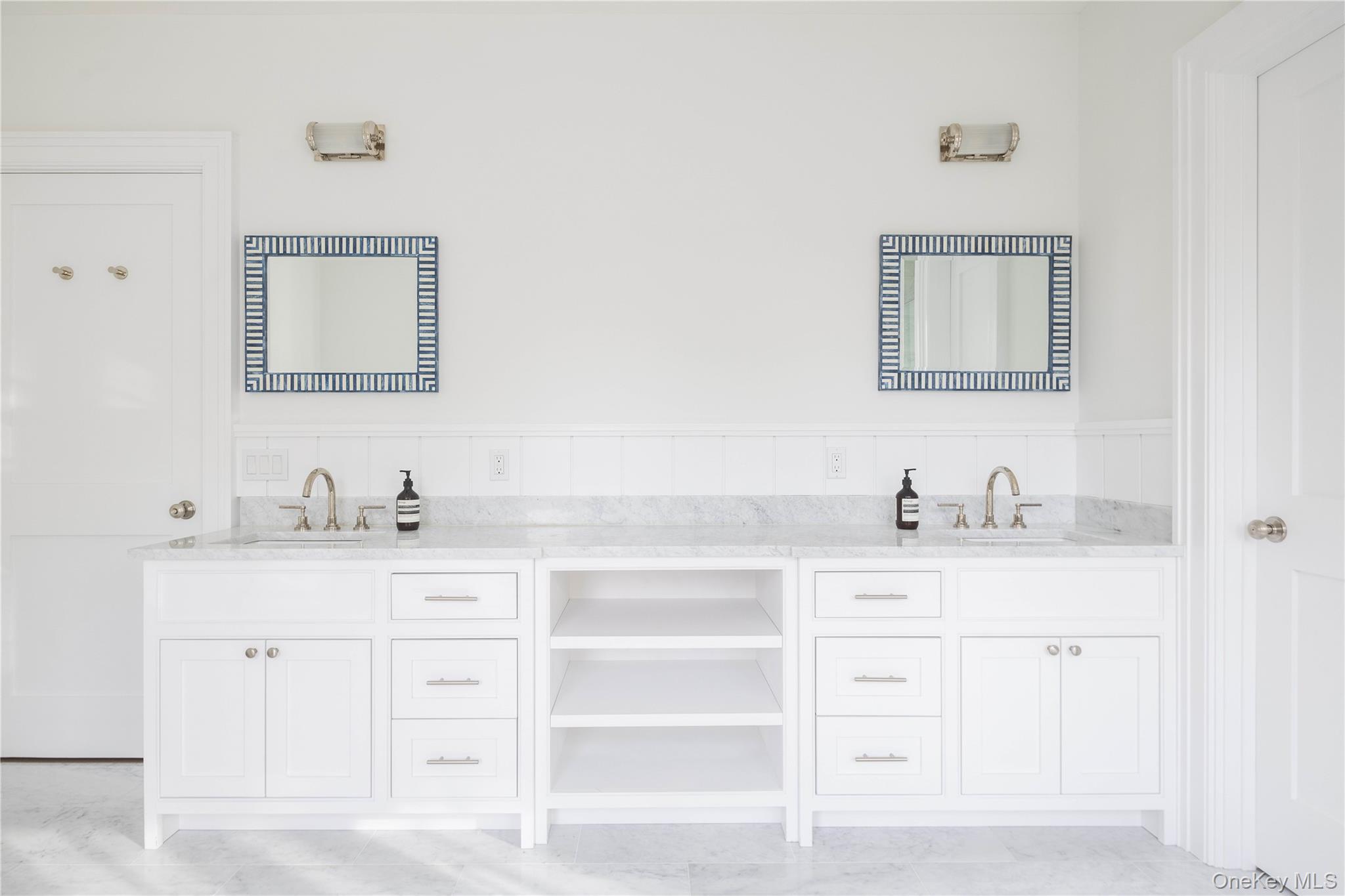 #14 photo, 100 Griffing Avenue, מחוז סאפוק Westhampton Beach , NY 11978