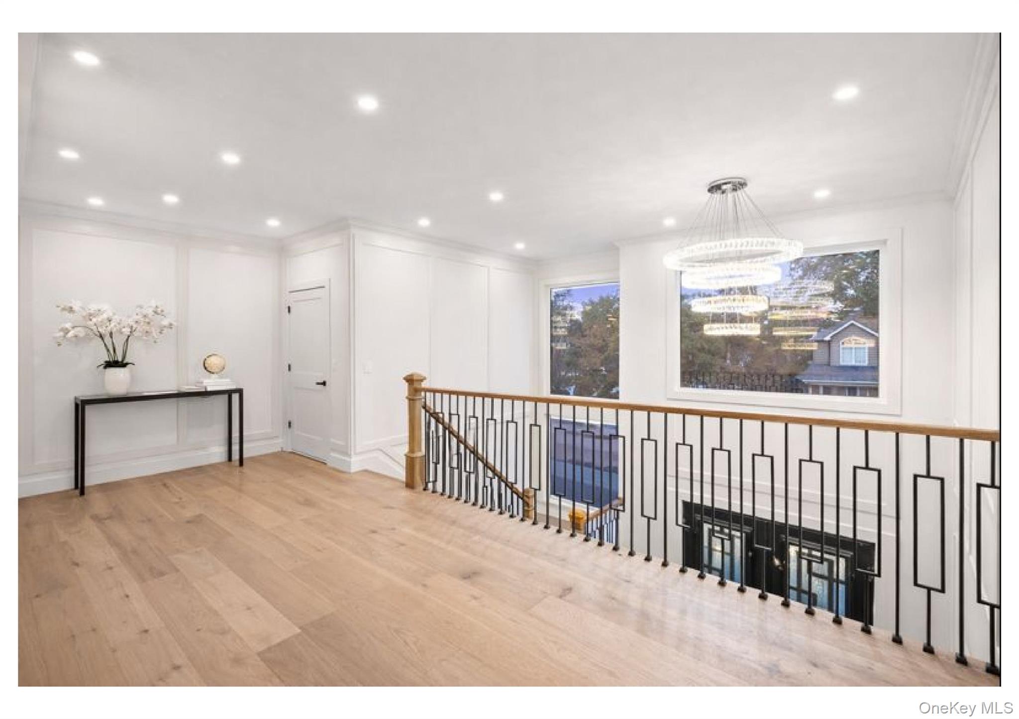 #13 photo, 2 Radial Lane, 롱 아일랜드 Levittown , NY 11756