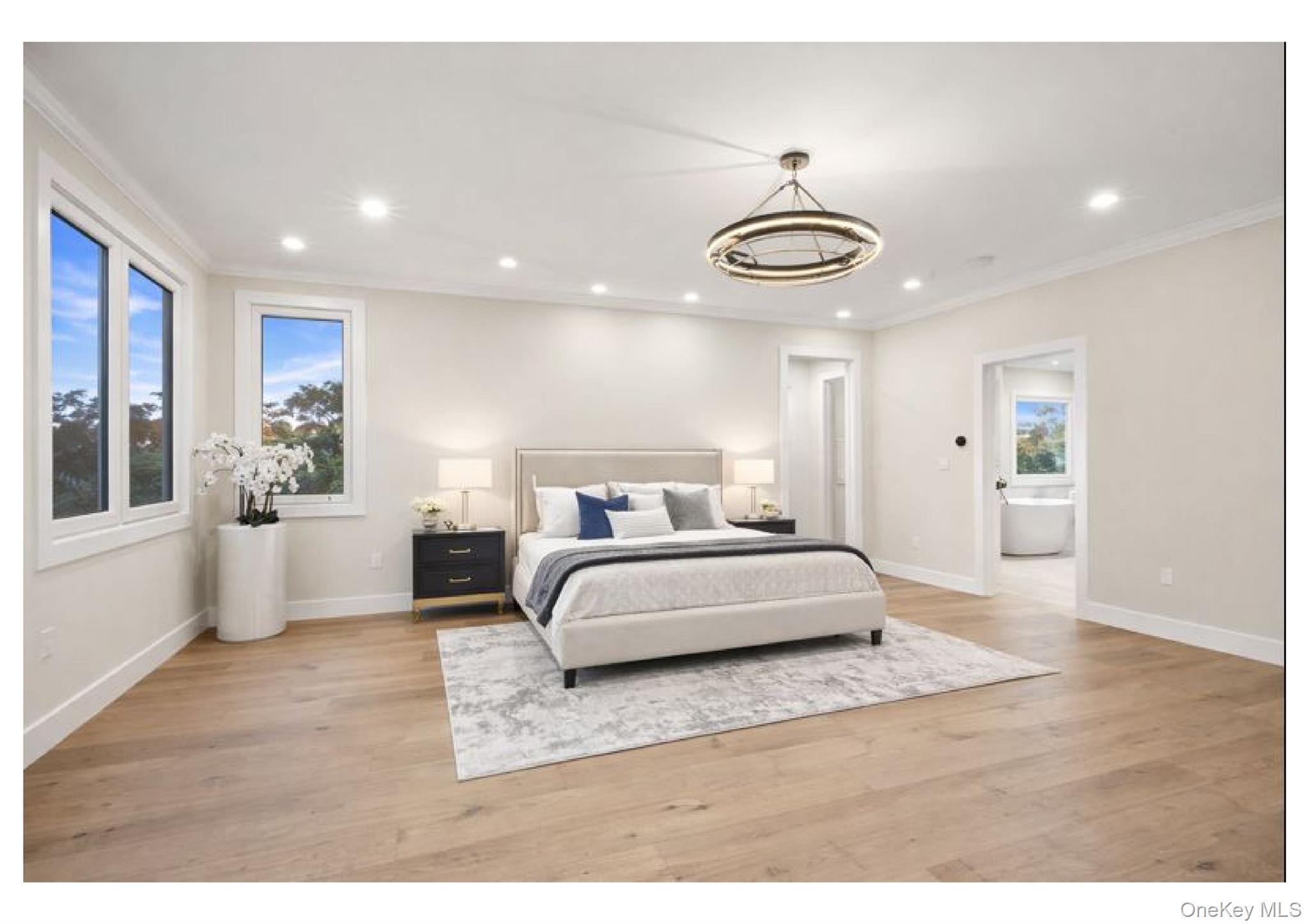 #14 photo, 2 Radial Lane, 롱 아일랜드 Levittown , NY 11756