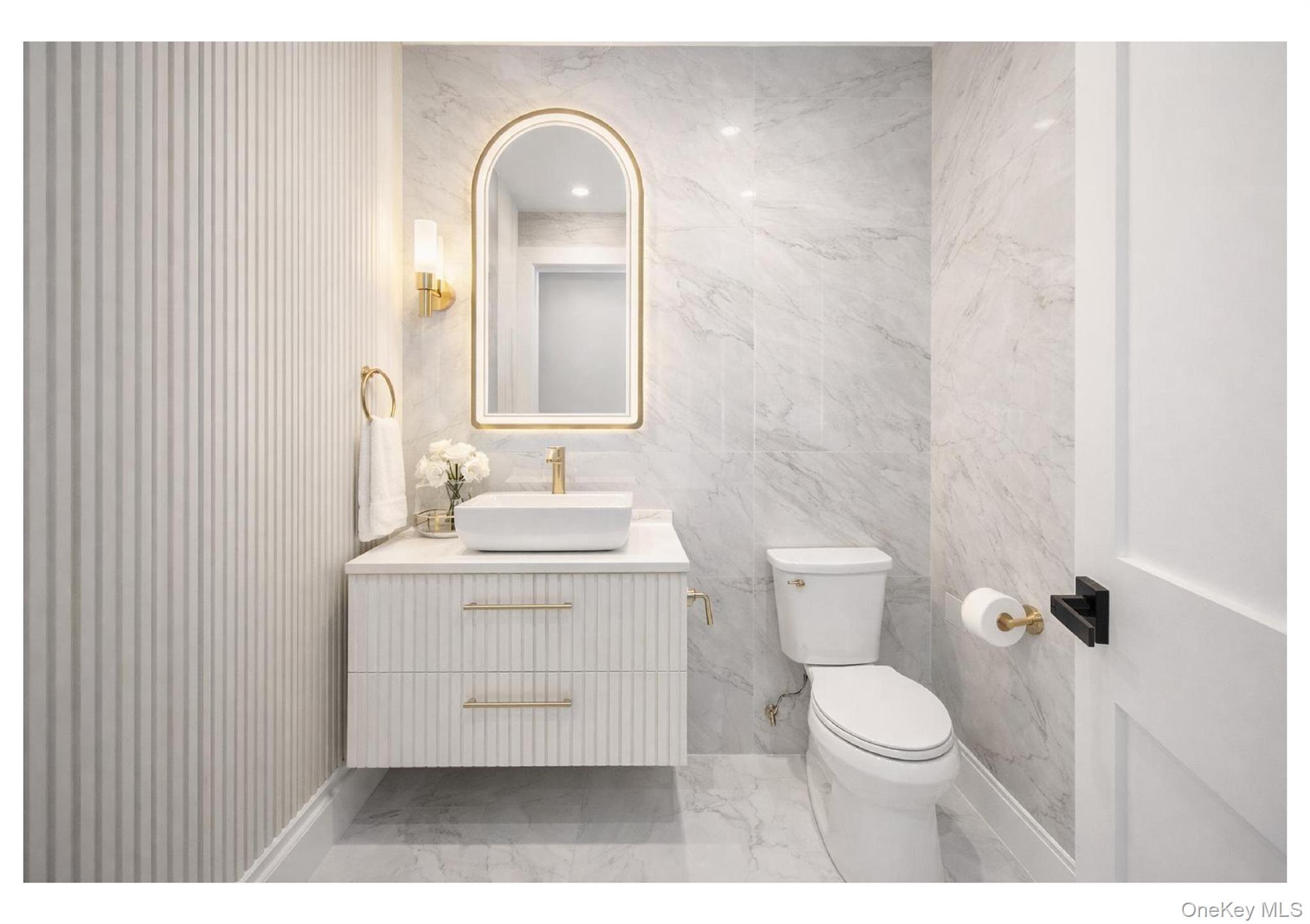 #7 photo, 2 Radial Lane, 롱 아일랜드 Levittown , NY 11756