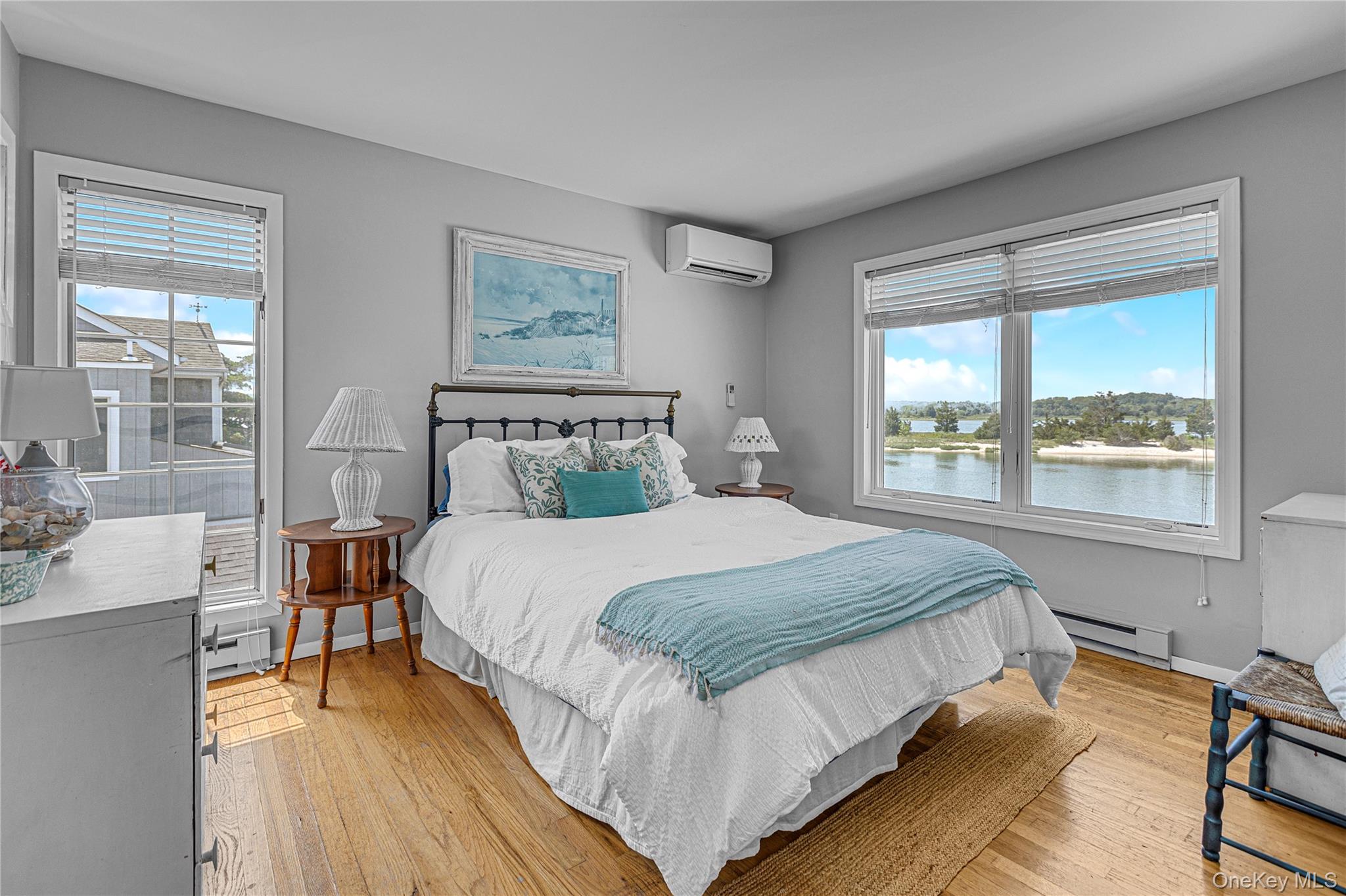 #14 photo, 286 Towd Point Road, सफ़ोक काउंटी Southampton , NY 11968