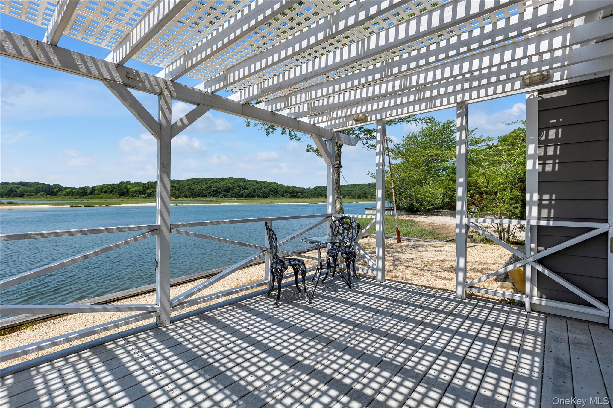 #6 photo, 286 Towd Point Road, सफ़ोक काउंटी Southampton , NY 11968