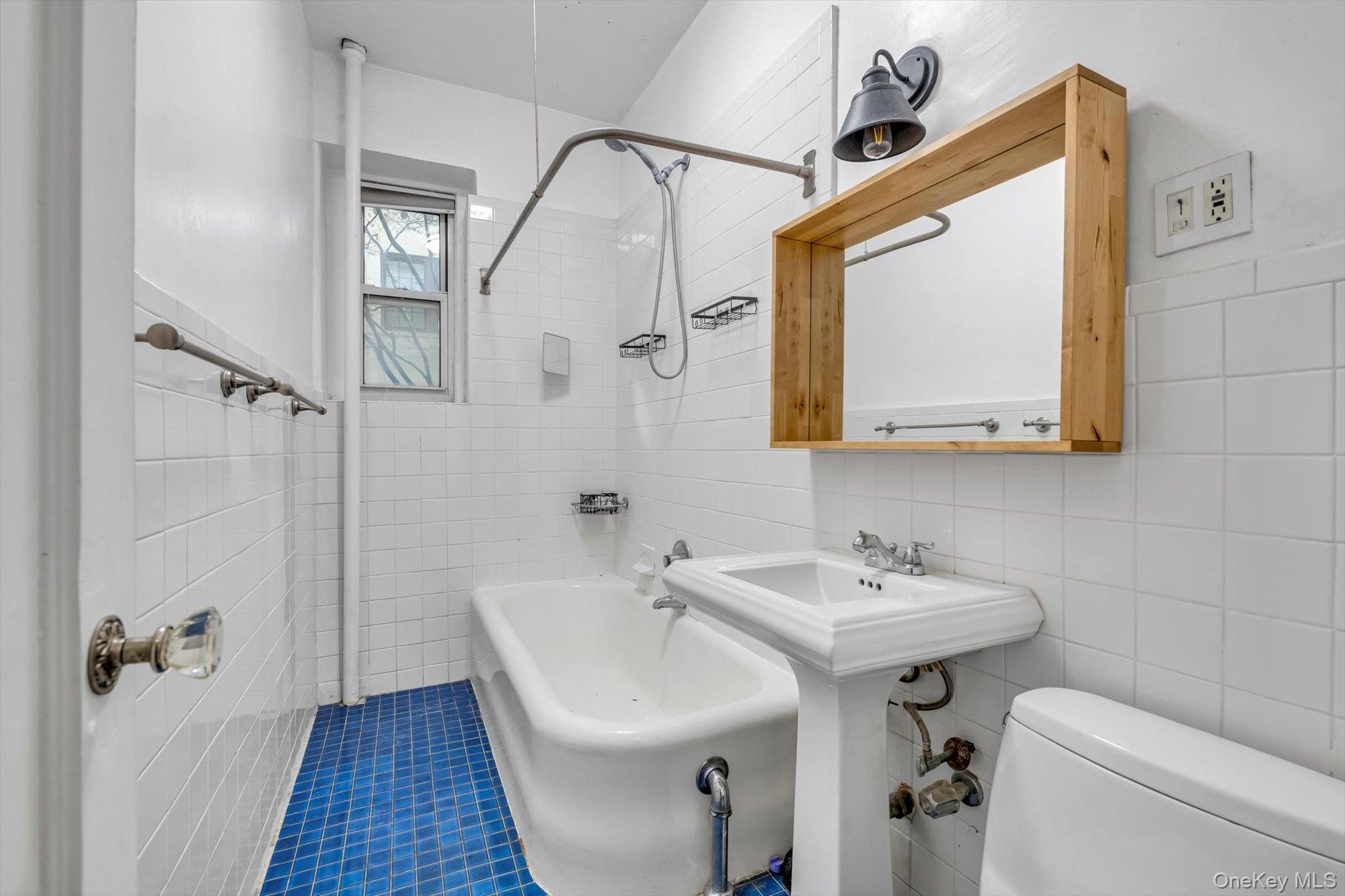 #12 photo, 4 Maple Dr, 롱 아일랜드 Great Neck , NY 11021