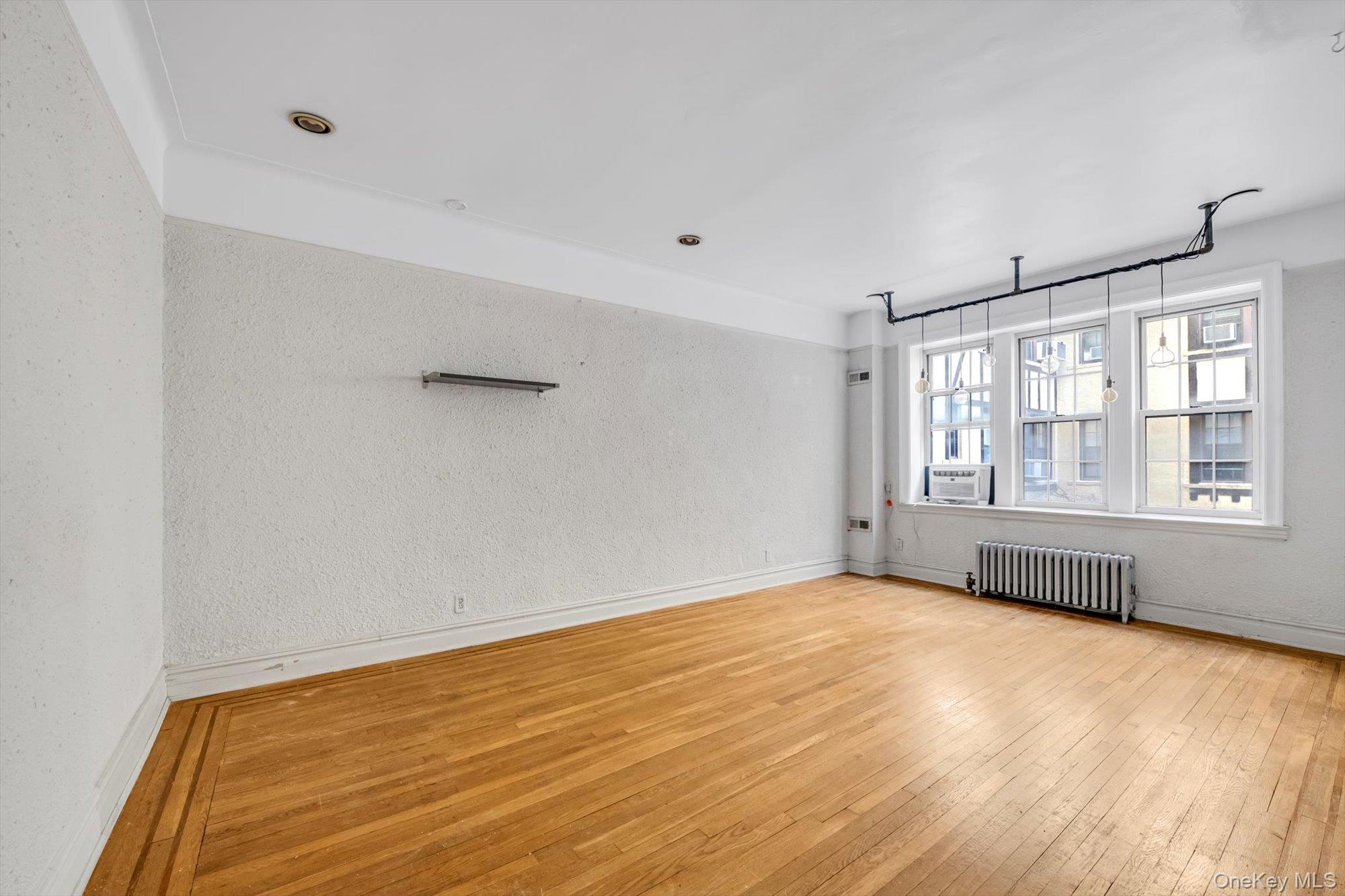 #6 photo, 4 Maple Dr, 롱 아일랜드 Great Neck , NY 11021