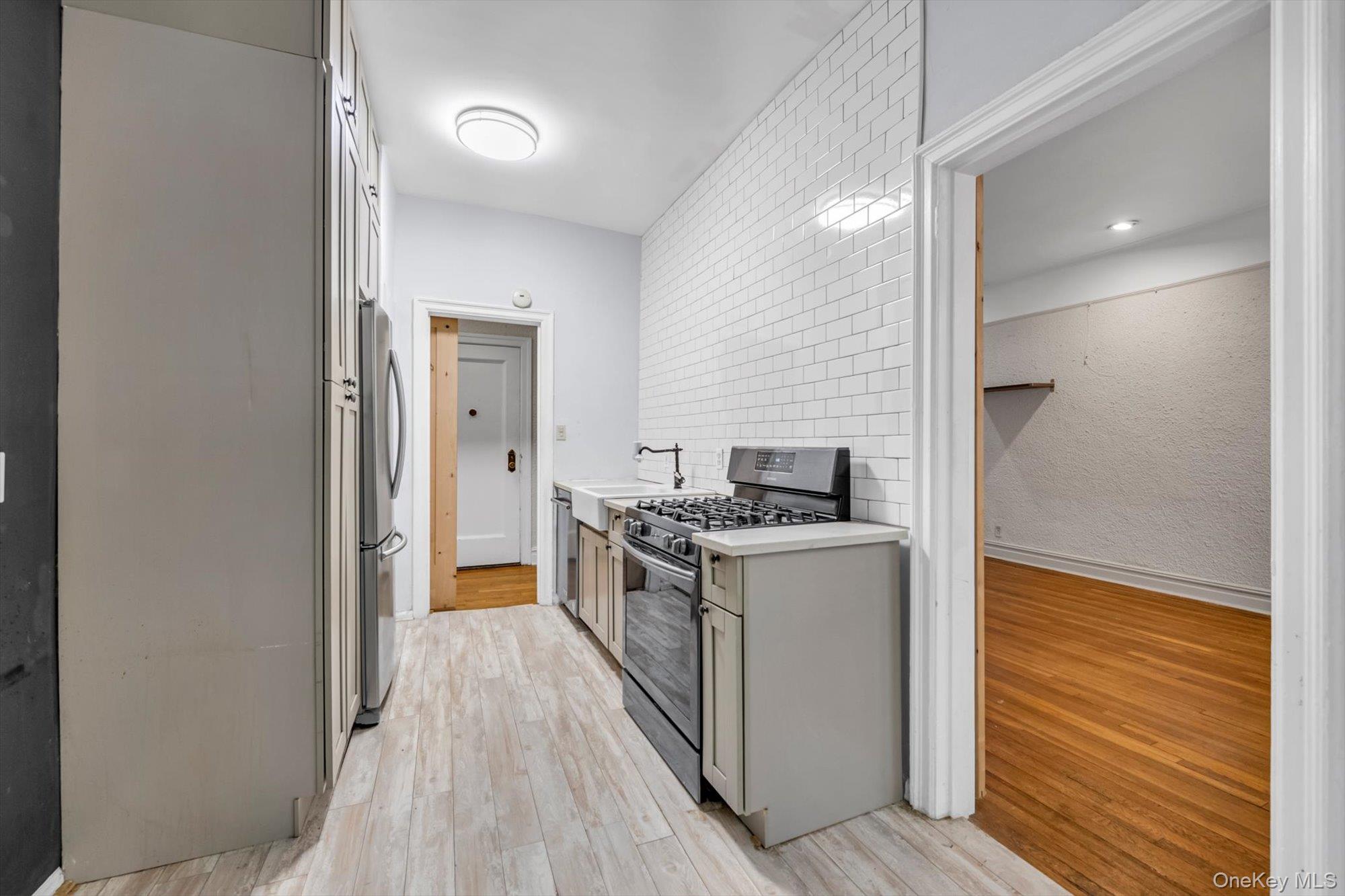 #9 photo, 4 Maple Dr, 롱 아일랜드 Great Neck , NY 11021