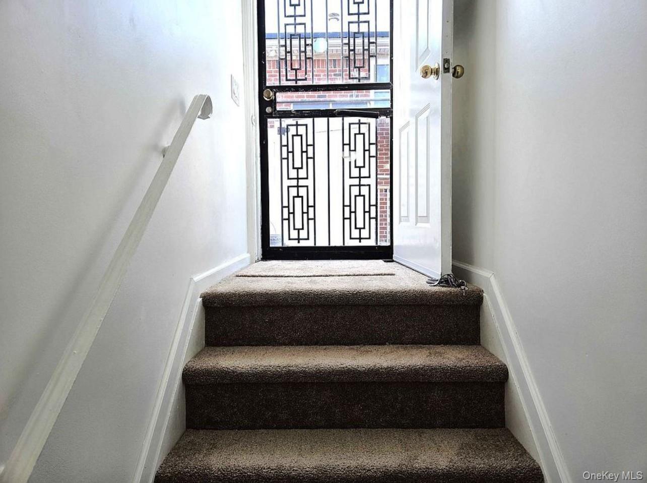 #2 photo, 134-15 160th Street, कुईंस Rochdale , NY 11434