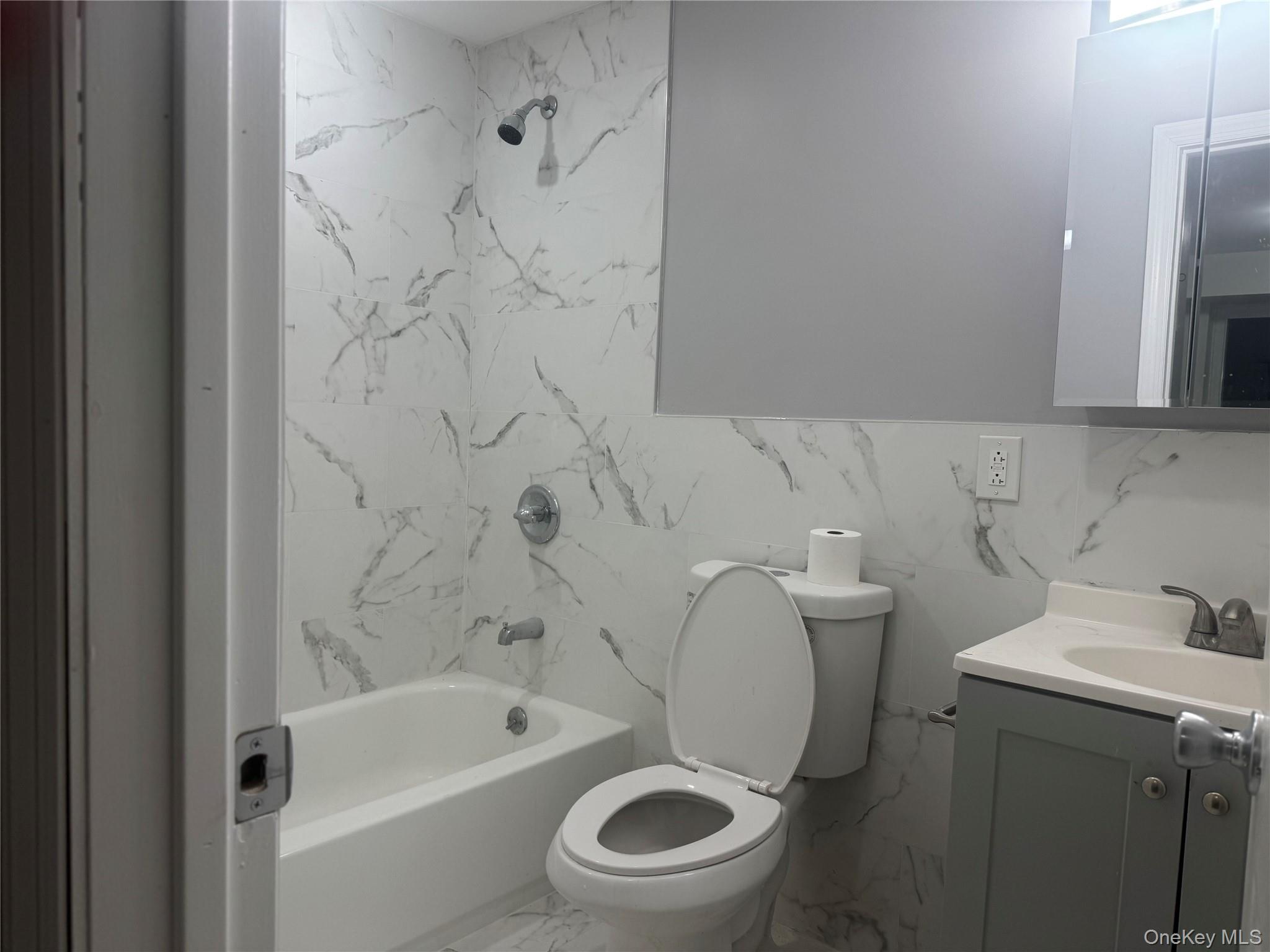 #8 photo, 134-15 160th Street, कुईंस Rochdale , NY 11434