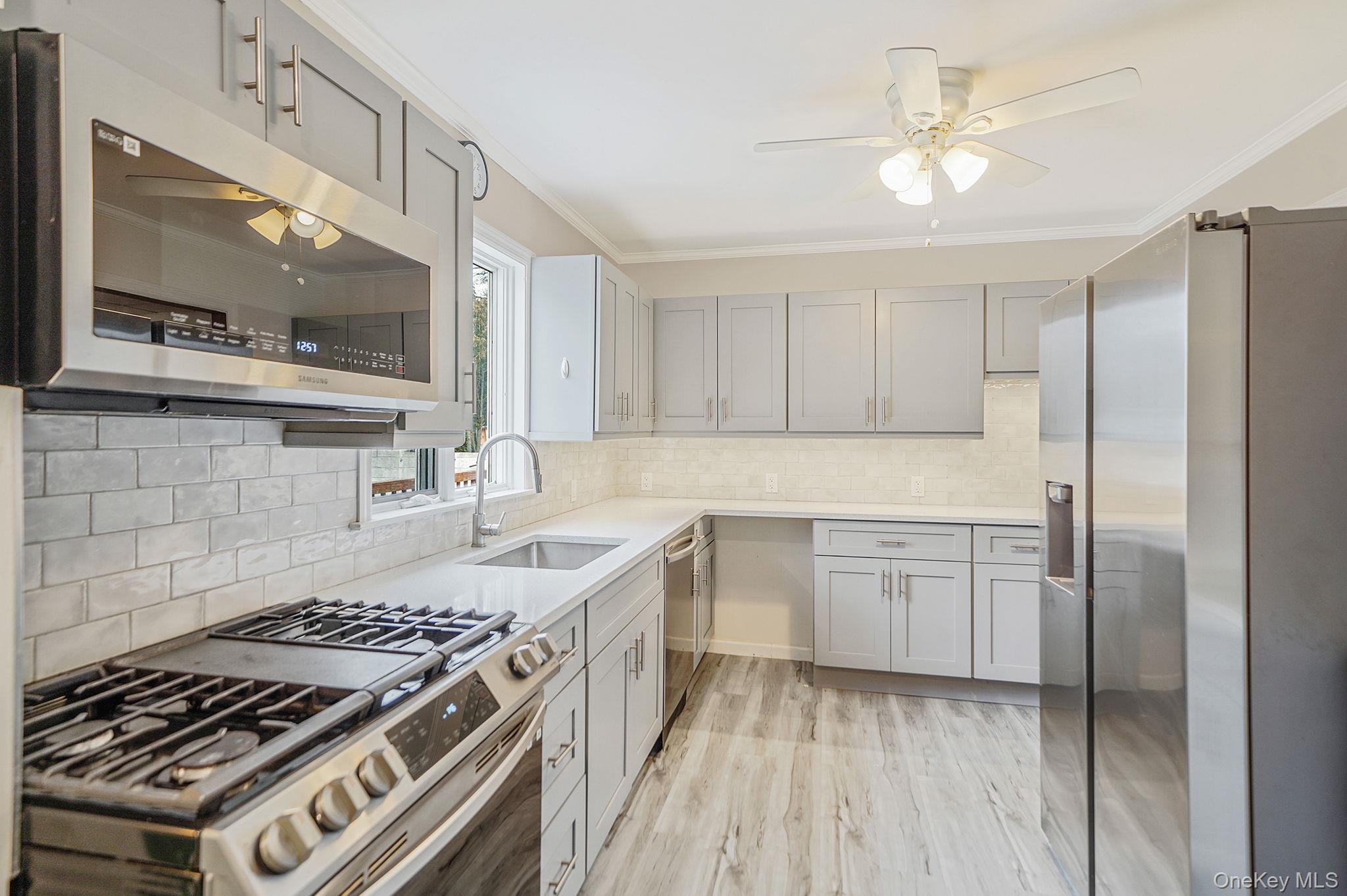 #13 photo, 133 Royal Avenue, सफ़ोक काउंटी Flanders , NY 11901