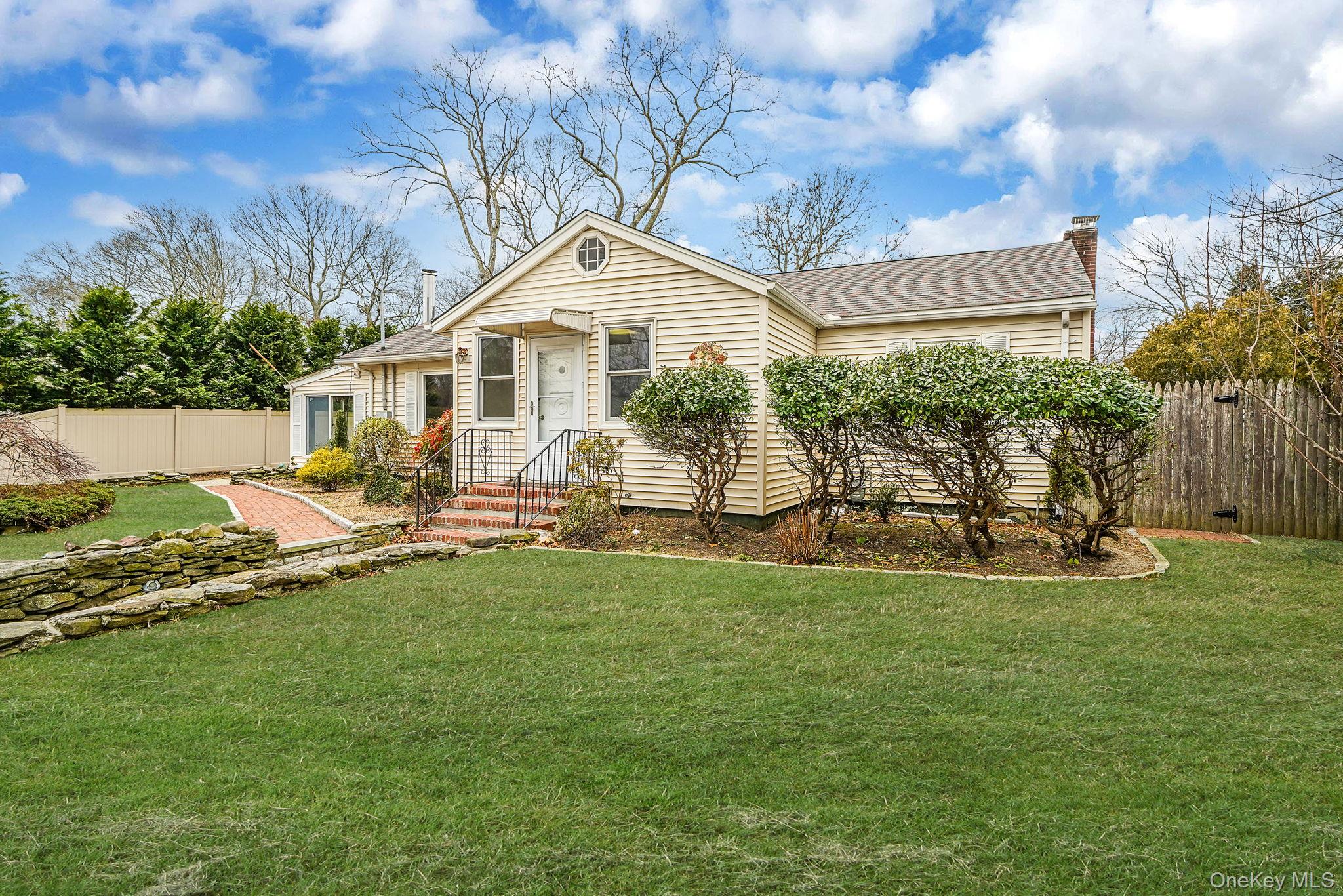 #3 photo, 133 Royal Avenue, सफ़ोक काउंटी Flanders , NY 11901