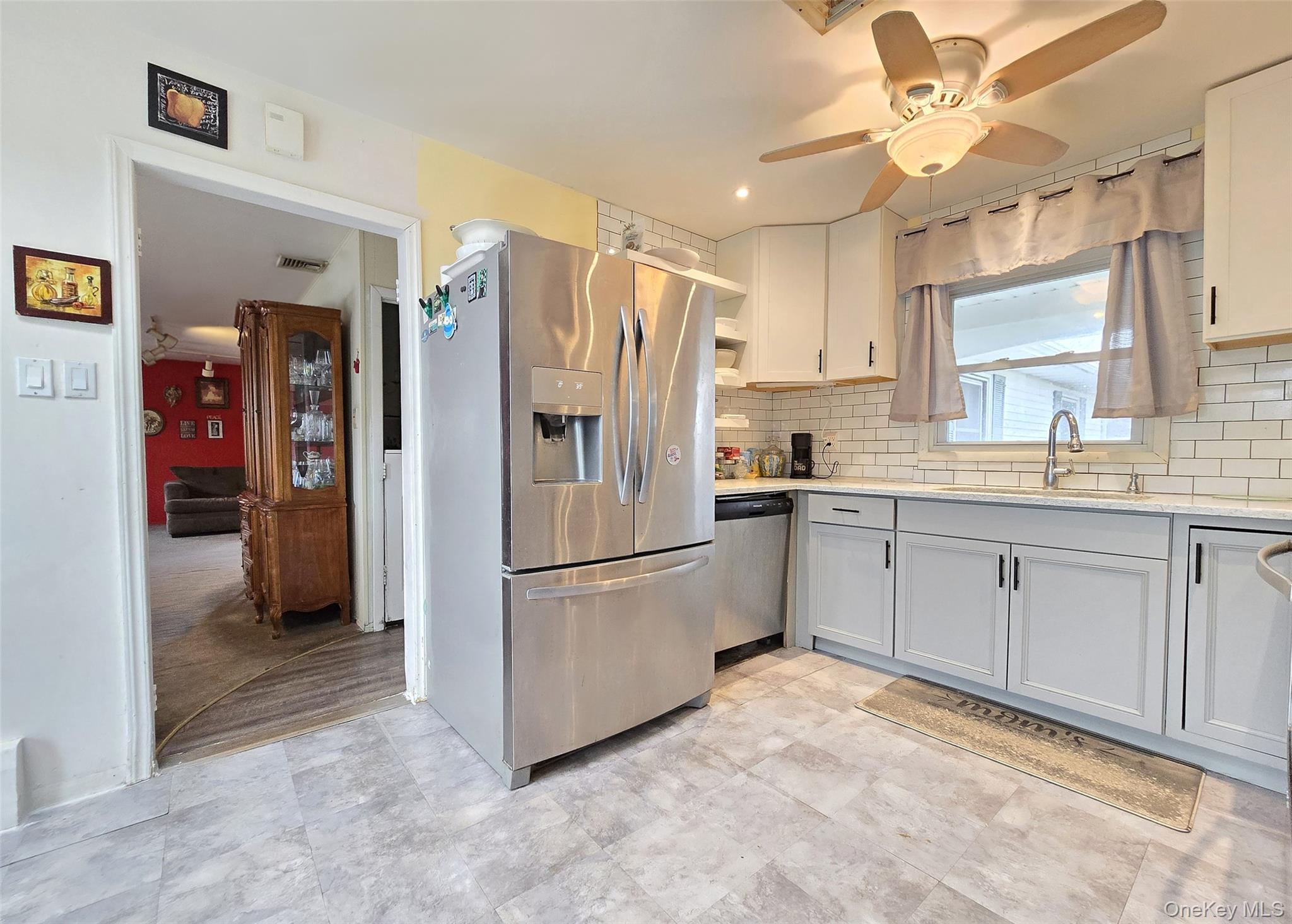 #8 photo, 33 Segatogue Lane, South Setauket , NY 11720