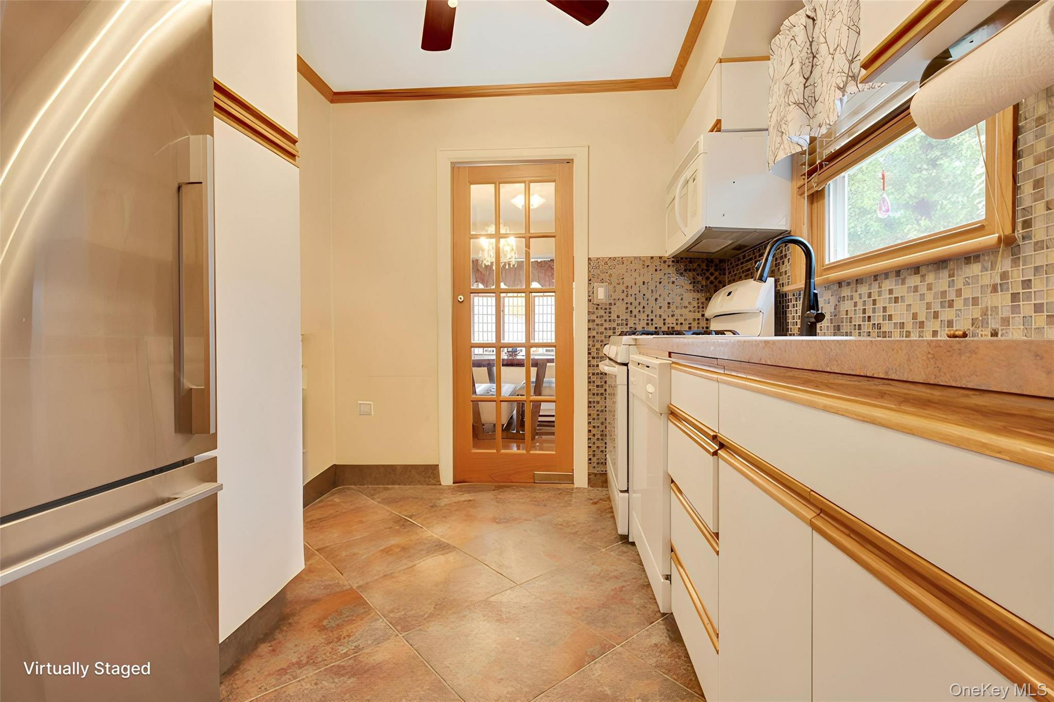 #7 photo, 18 School Street, 롱 아일랜드 Malverne , NY 11565