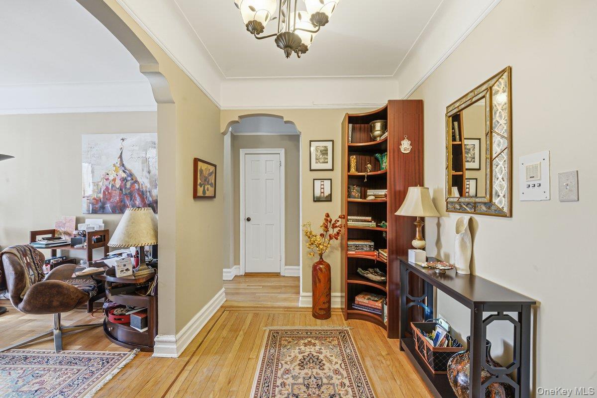 #4 photo, 110-21 73 Avenue, Forest Hills , NY 11375