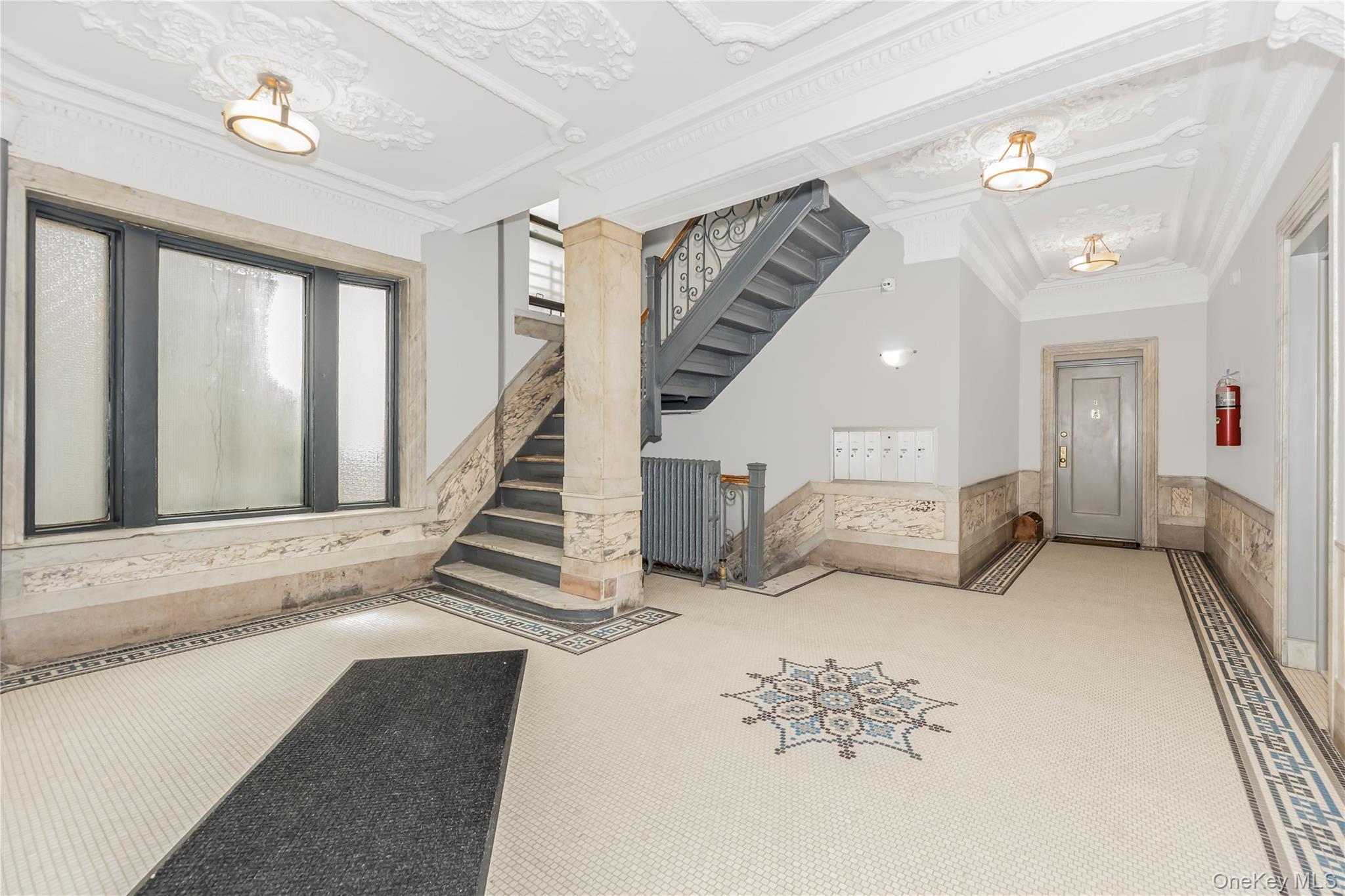 #6 photo, 29 Convent Avenue, New York (Manhattan) , NY 10027