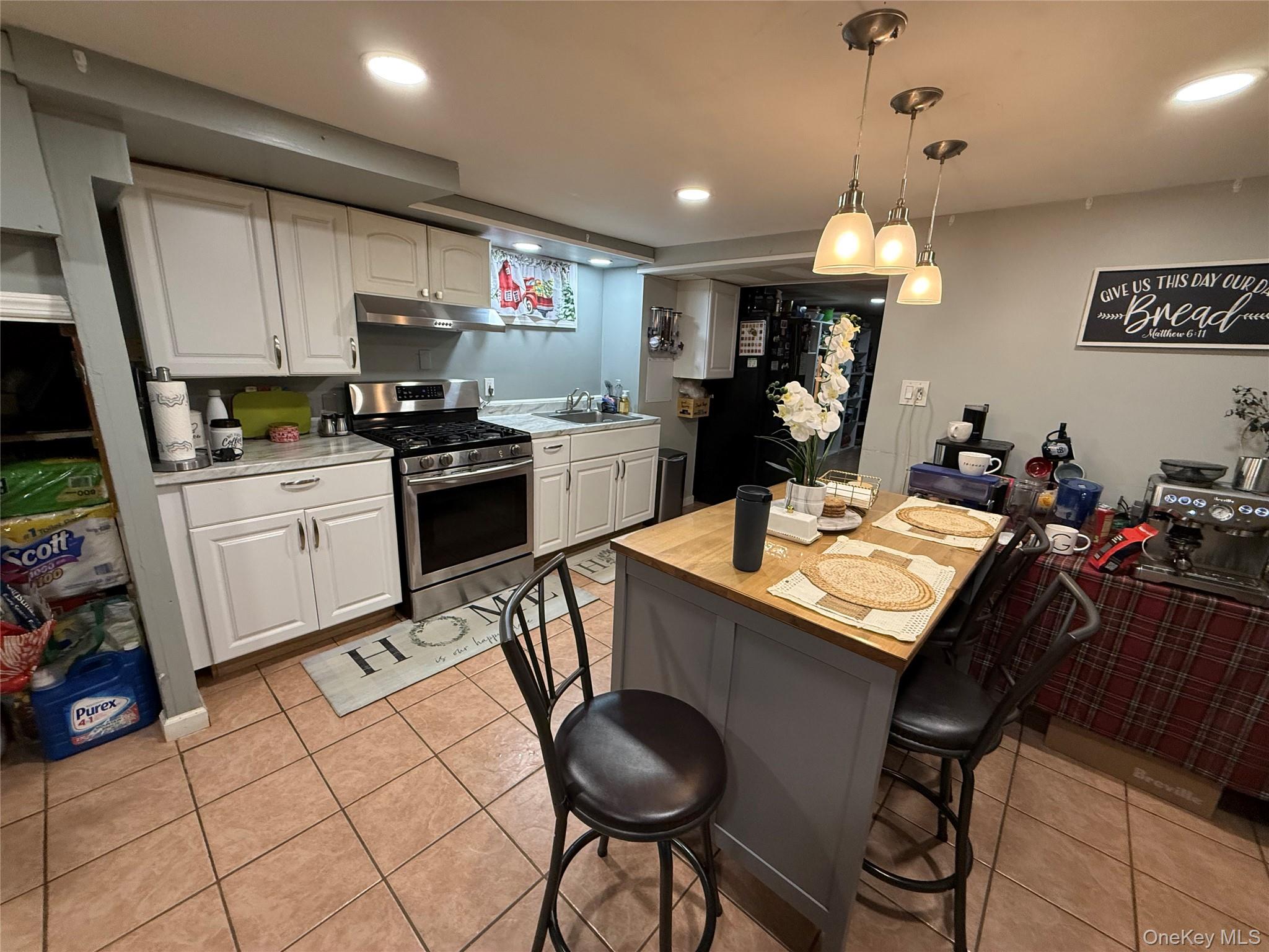 #20 photo, 200 Hancock Street, Brentwood , NY 11717