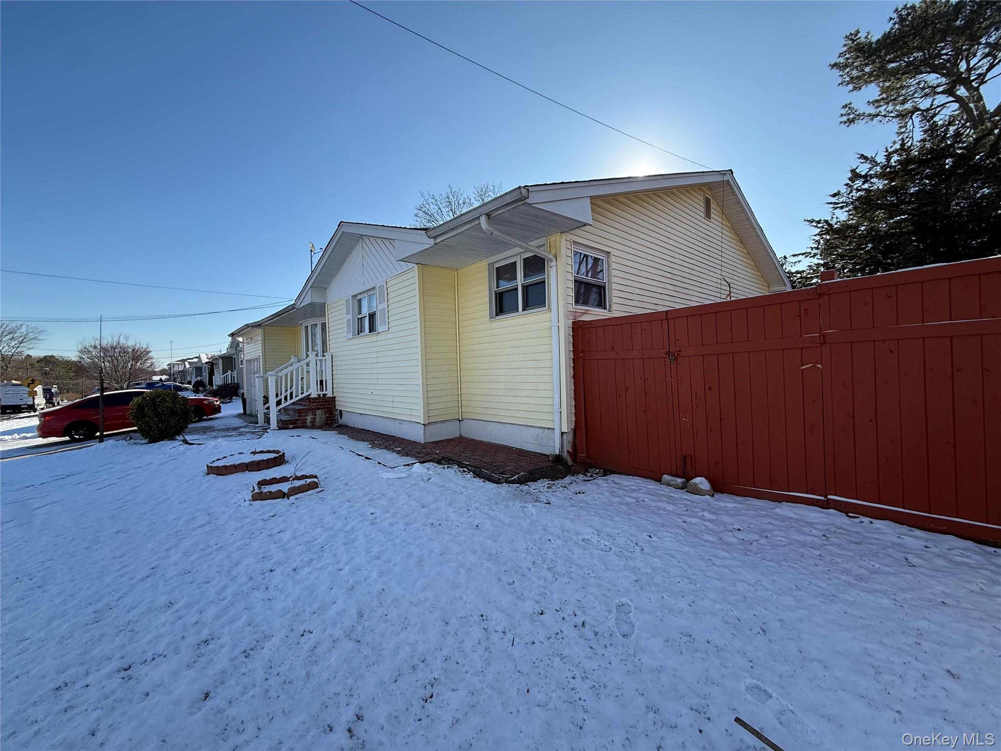 #4 photo, 200 Hancock Street, Brentwood , NY 11717