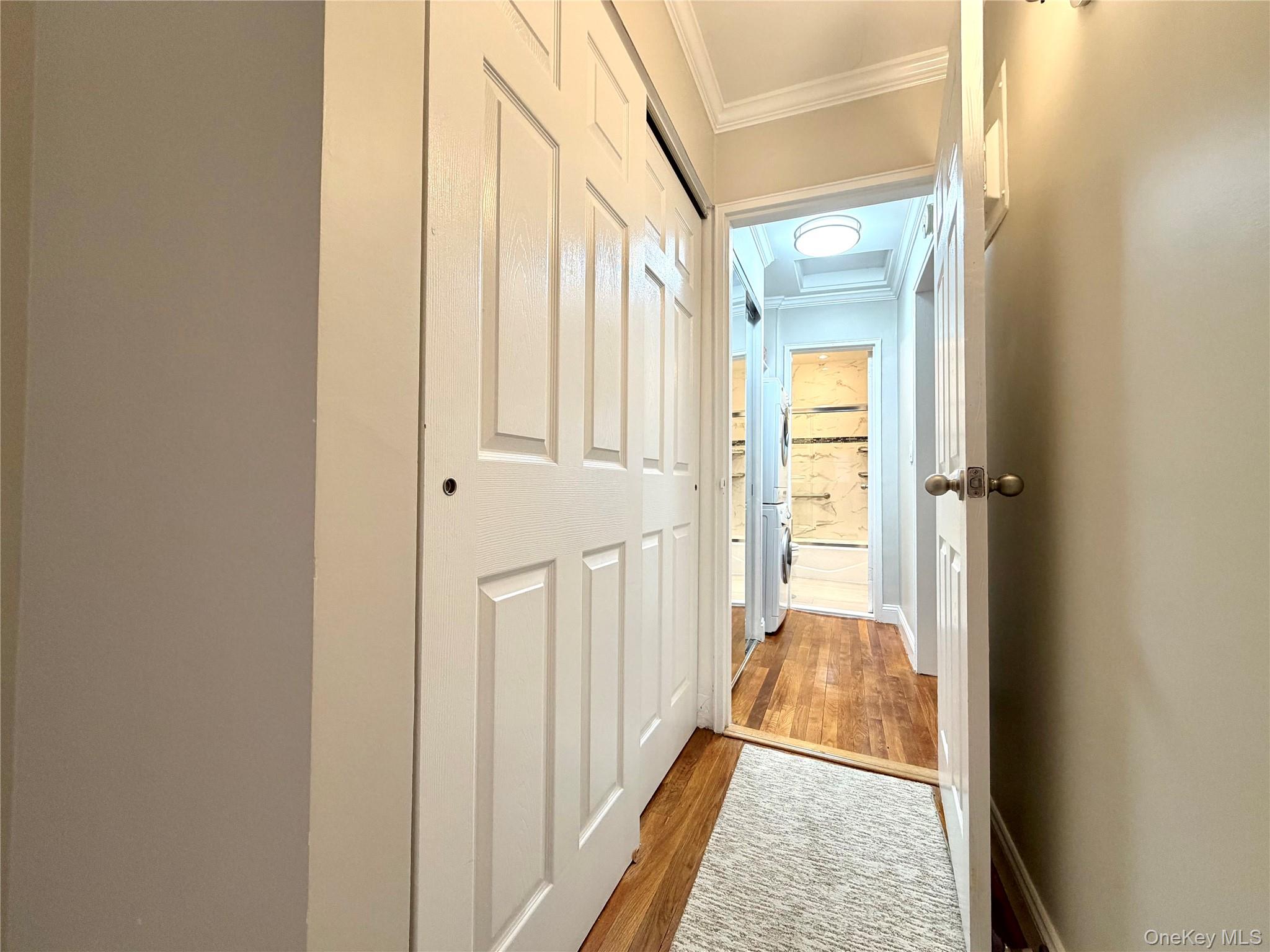 #12 photo, 77-17B Springfield Boulevard, קווינס Bayside , NY 11364