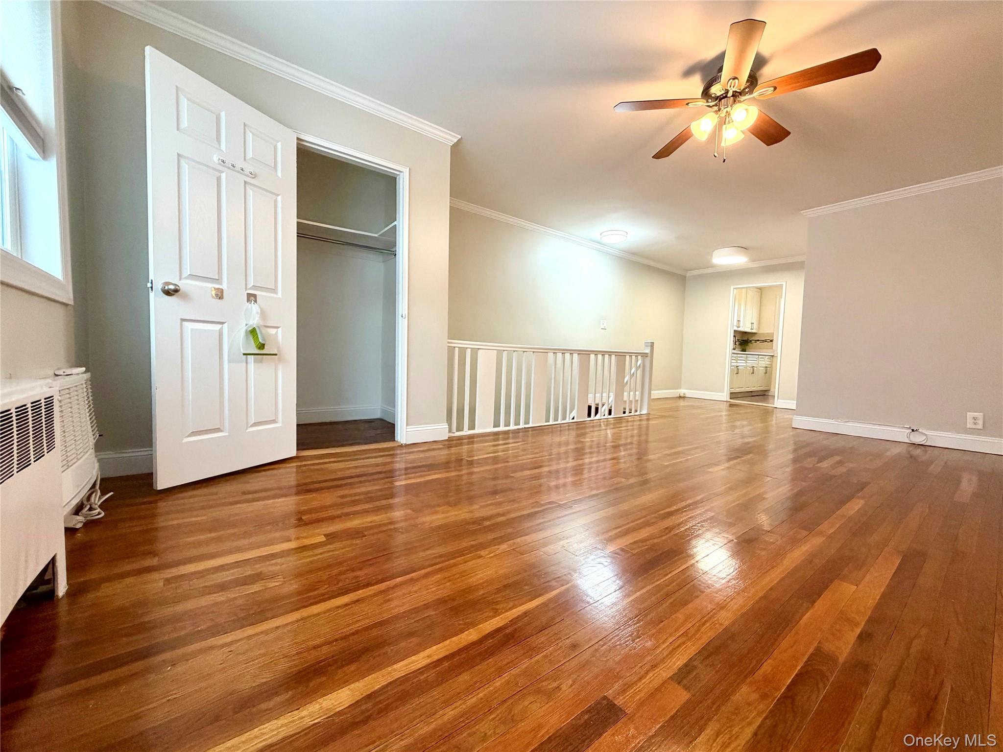 #15 photo, 77-17B Springfield Boulevard, קווינס Bayside , NY 11364