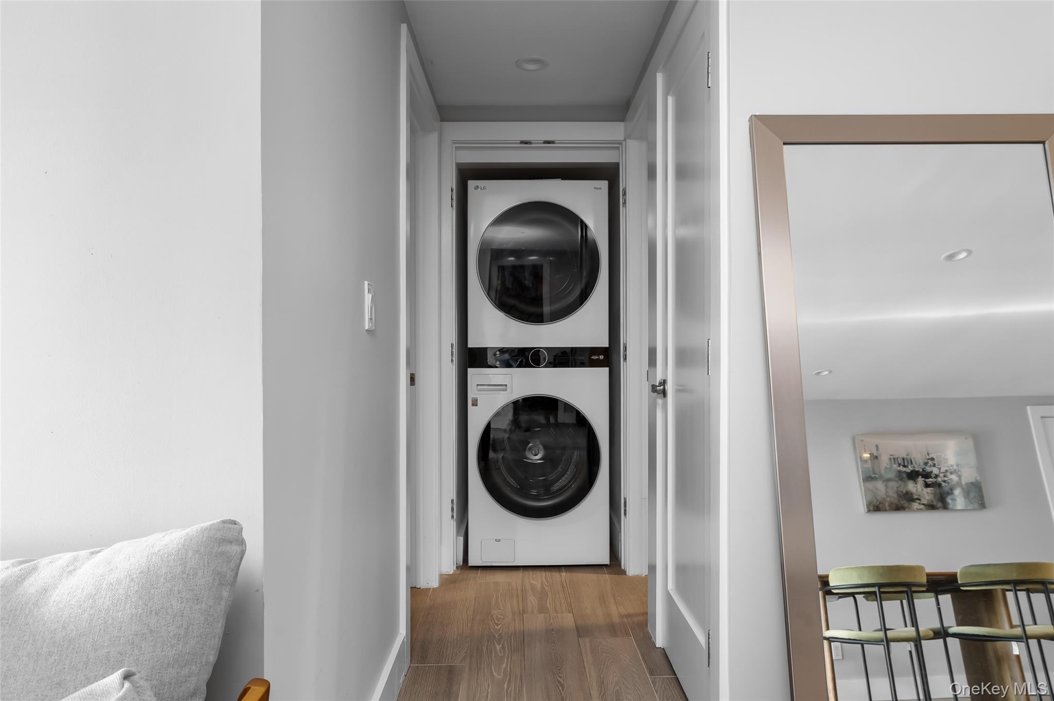 #18 photo, 185 W Park Avenue, नासाउ काउंटी Long Beach , NY 11561