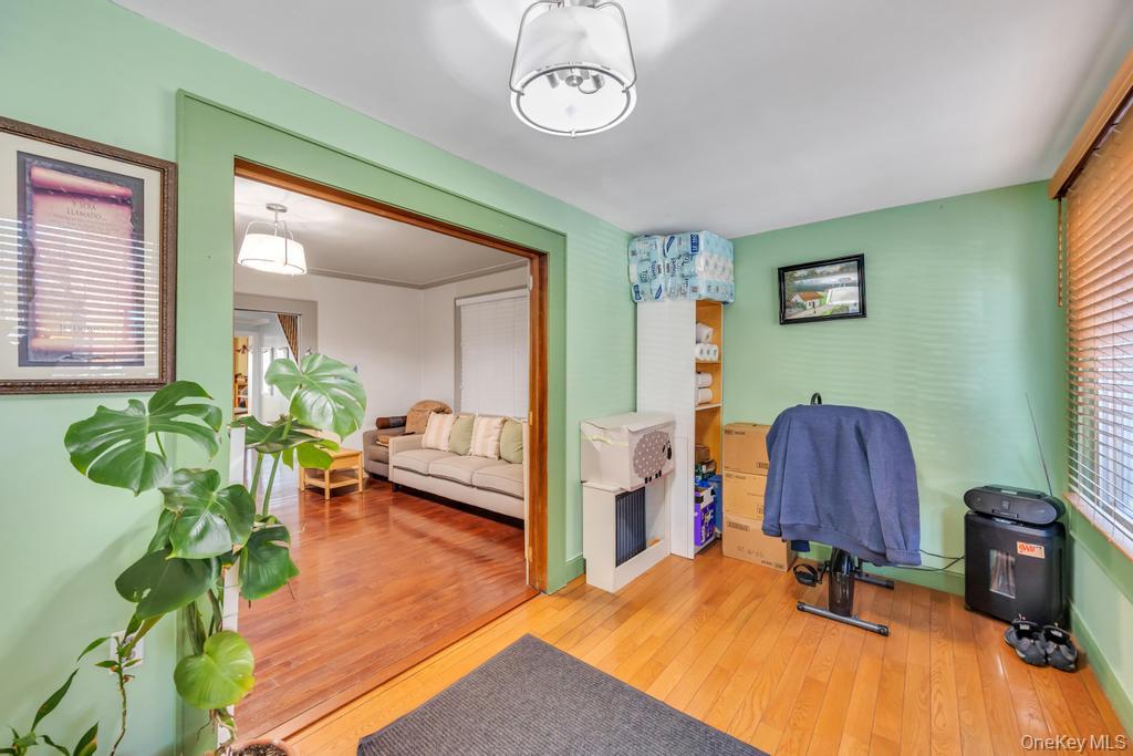 #7 photo, 91-16 196th Street, Hollis , NY 11423