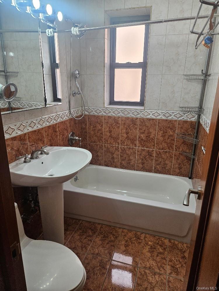 #6 photo, 105-15 66 Avenue, Forest Hills , NY 11375